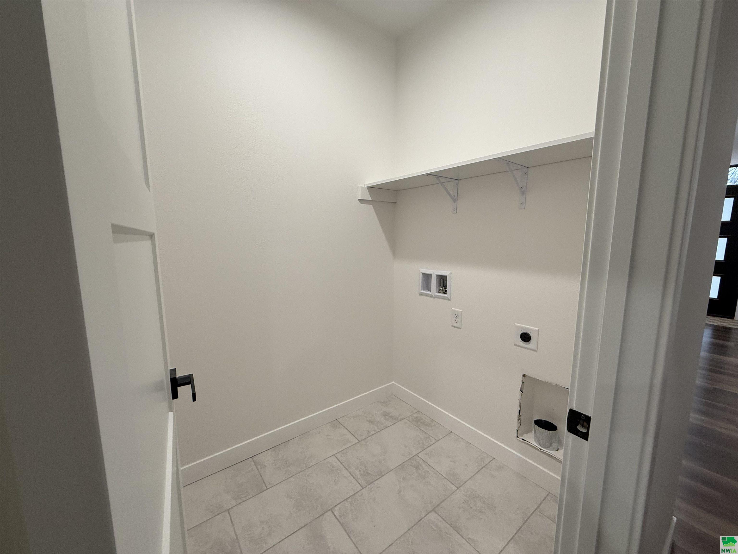 MLS #827822