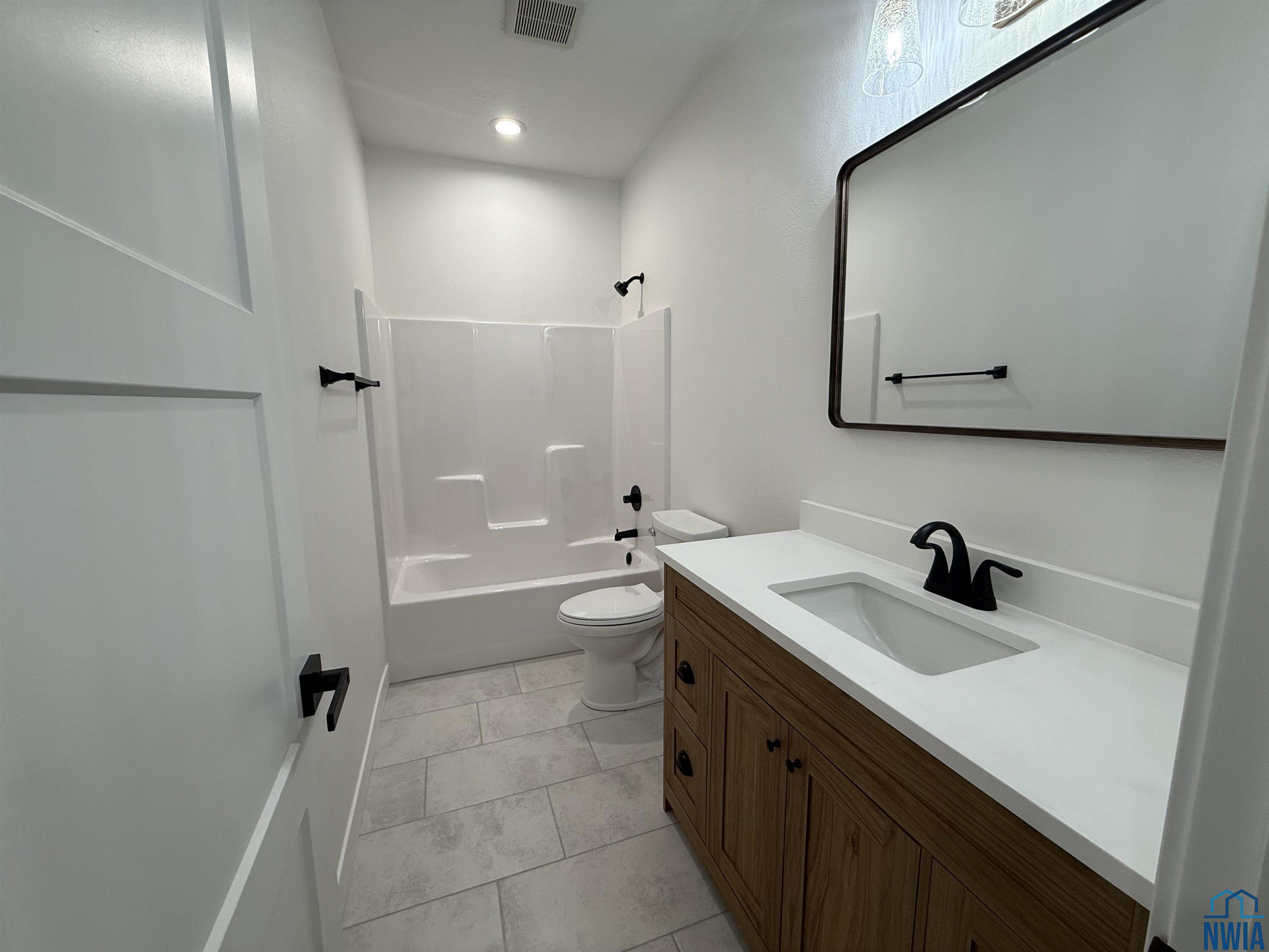 MLS #827822