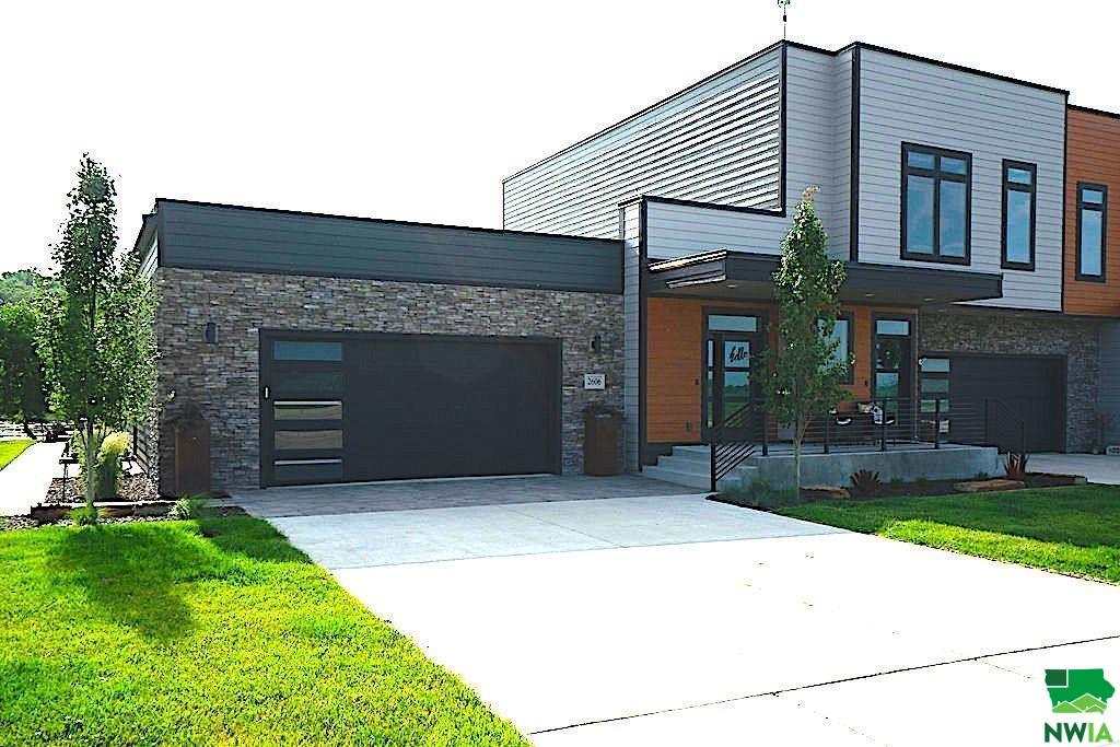 2606 Flatwater Drive, South Sioux City, NE 68776 