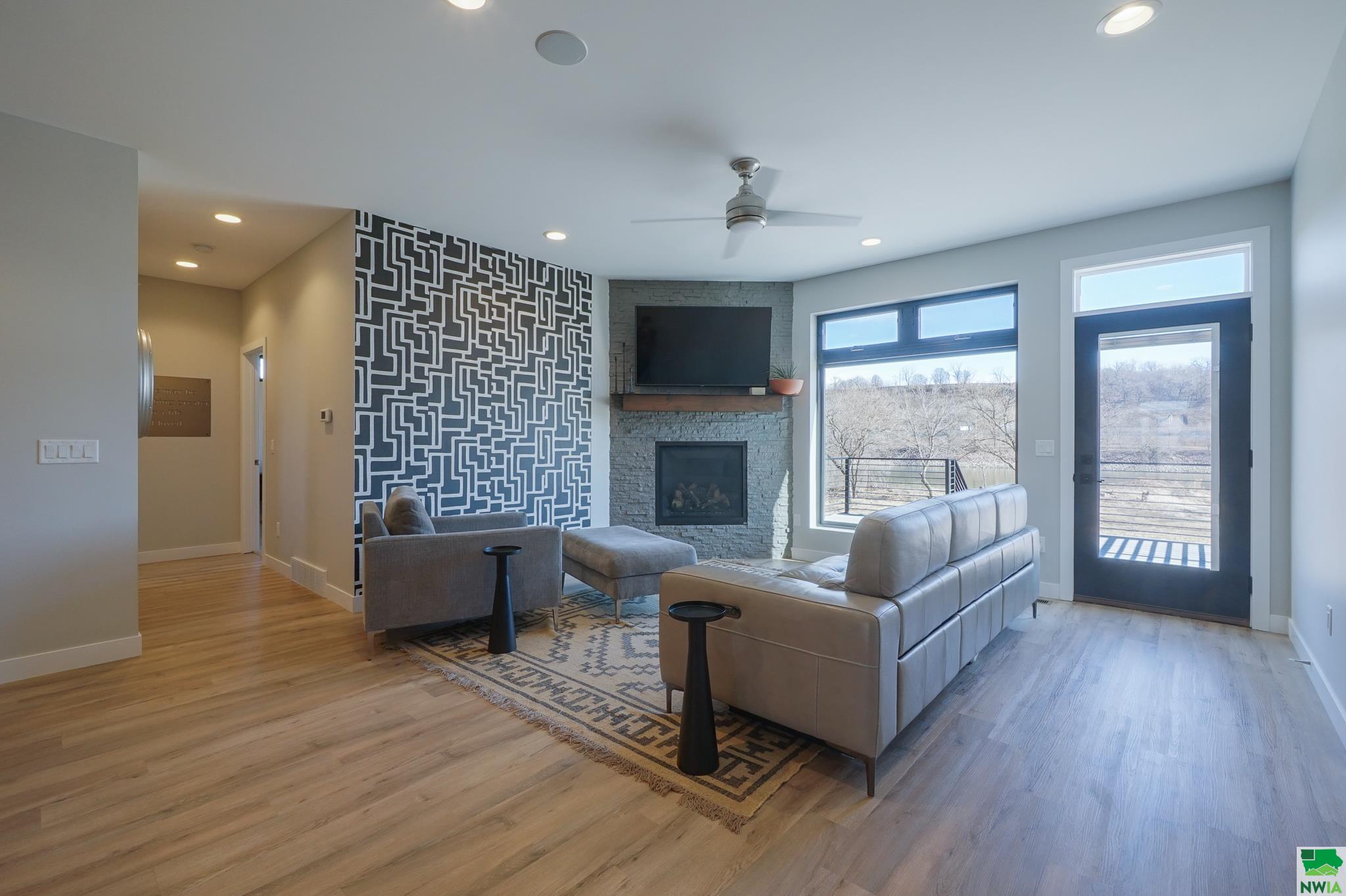 MLS #827846