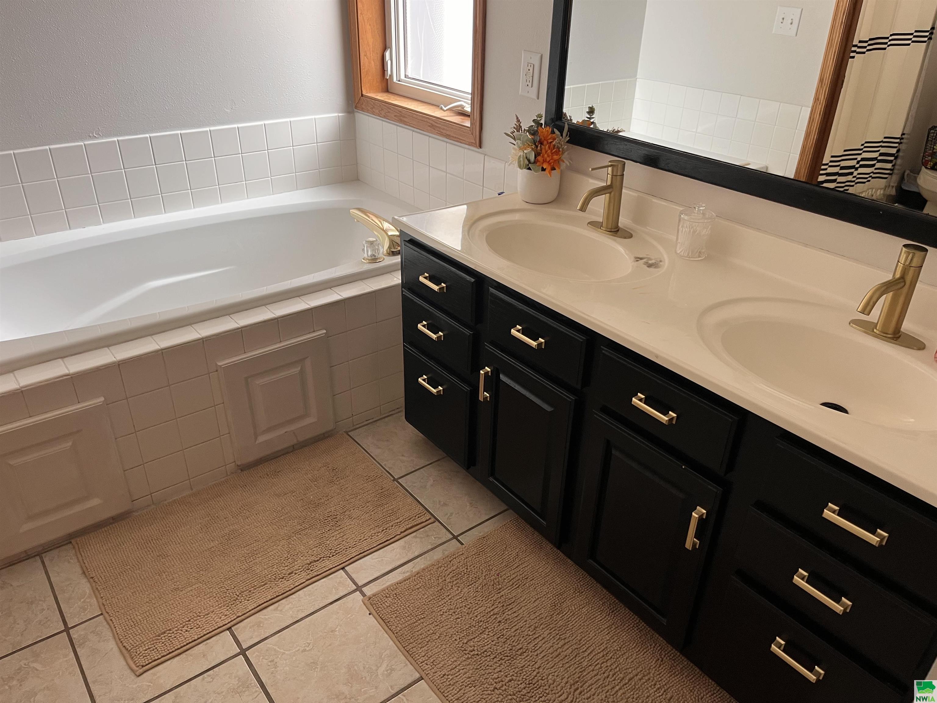 MLS #827847
