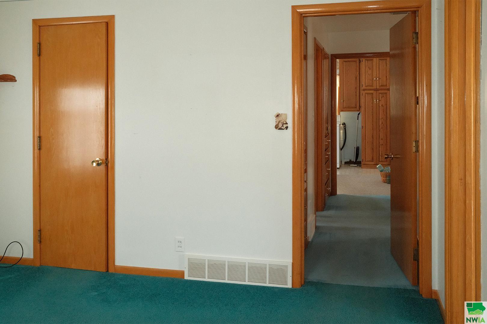 MLS #827871