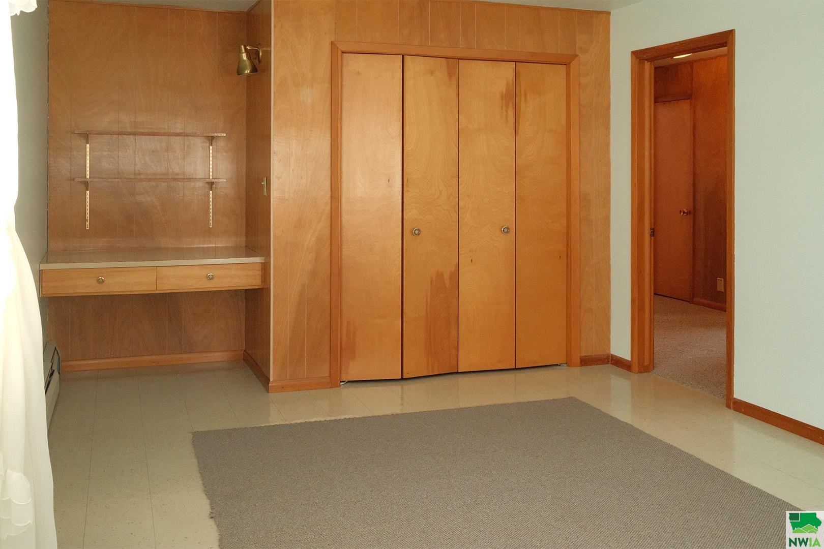MLS #827871