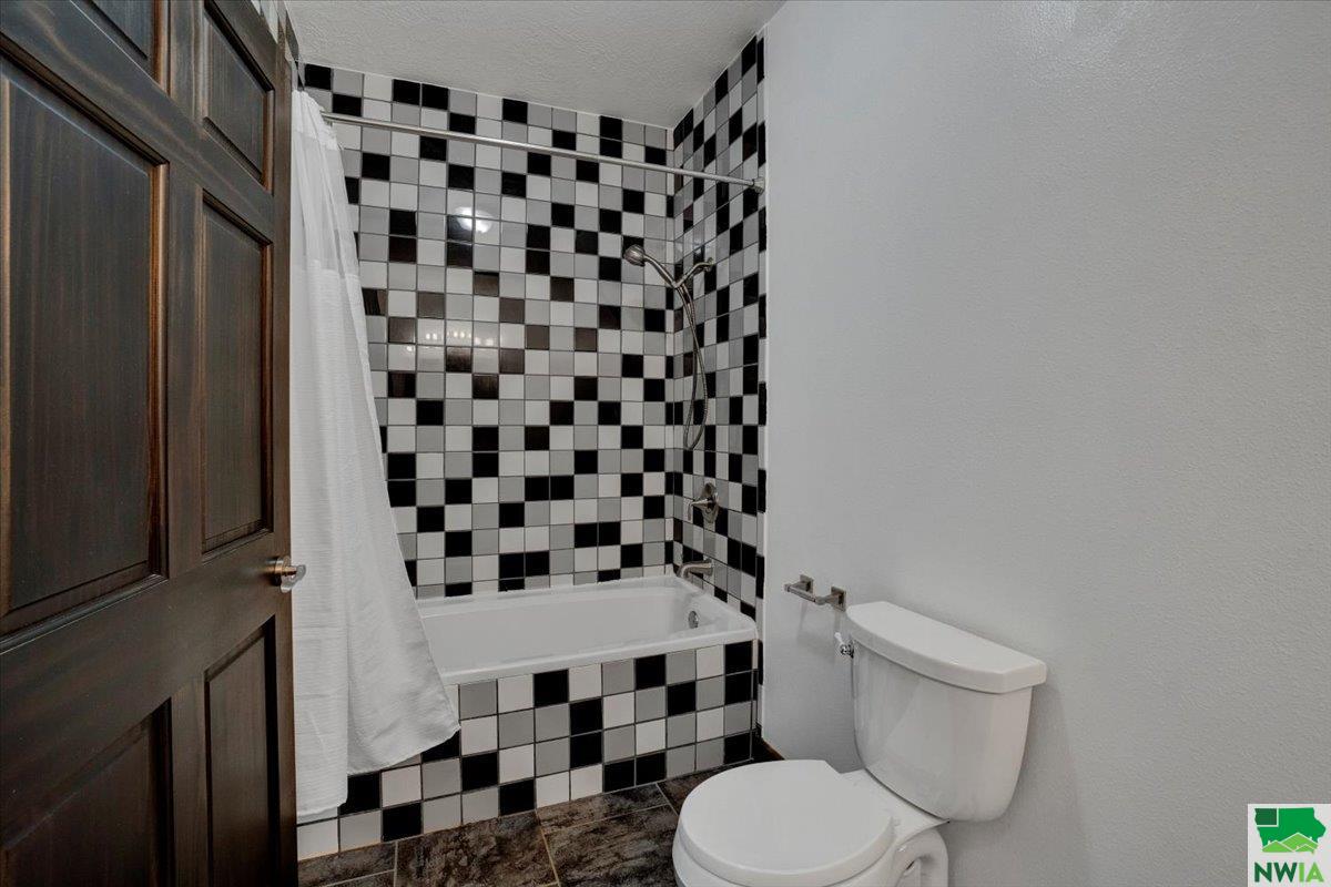 MLS #827880