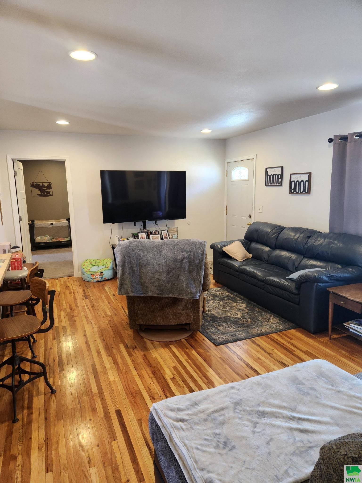 MLS #827887