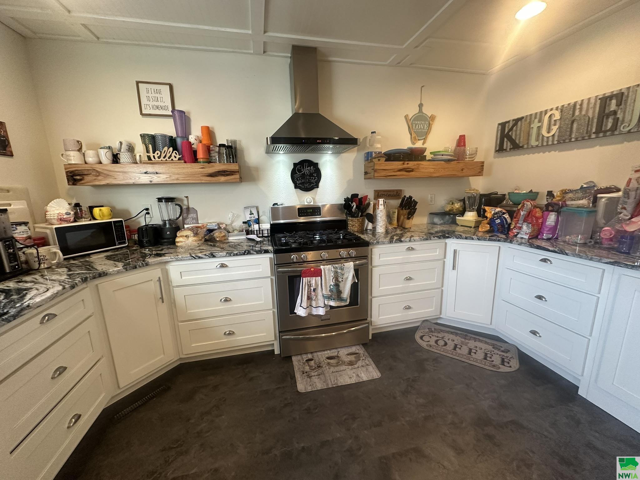 MLS #827887