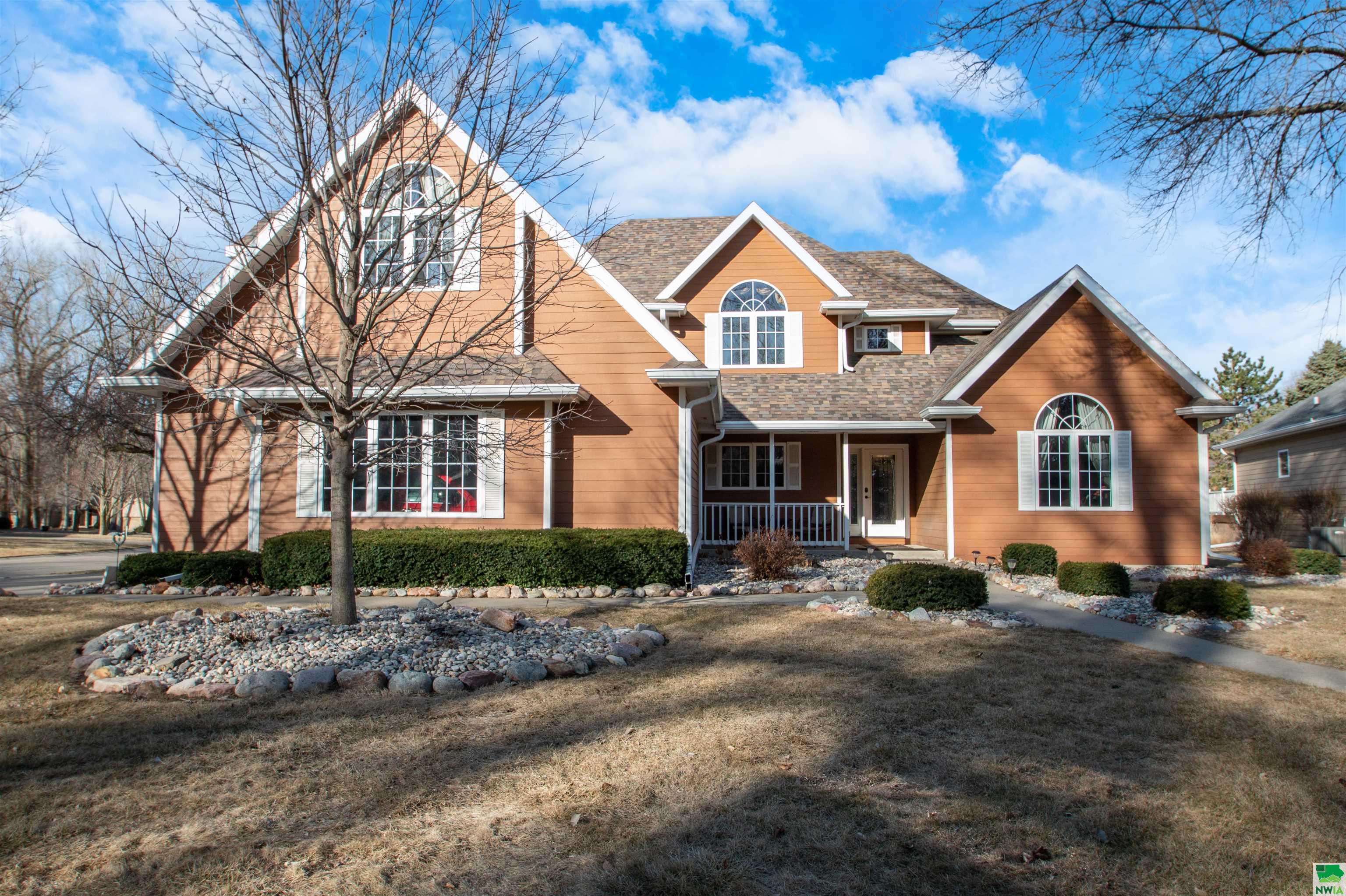 445 Royal Troon N, Dakota Dunes, SD 57049 