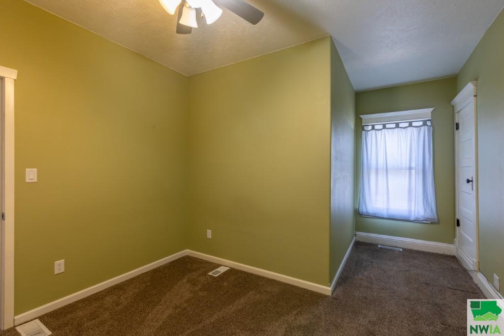 MLS #827896