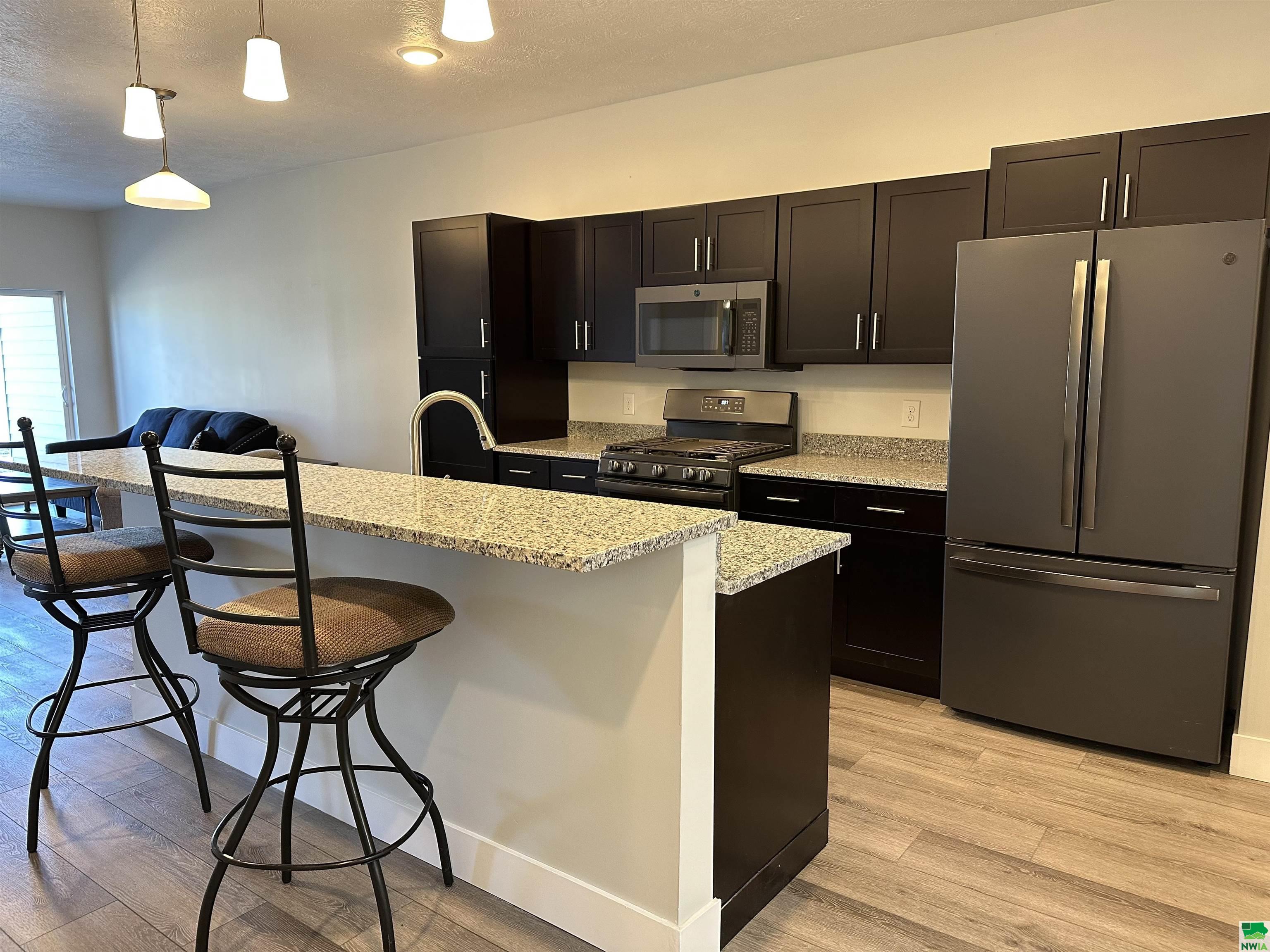 MLS #827902