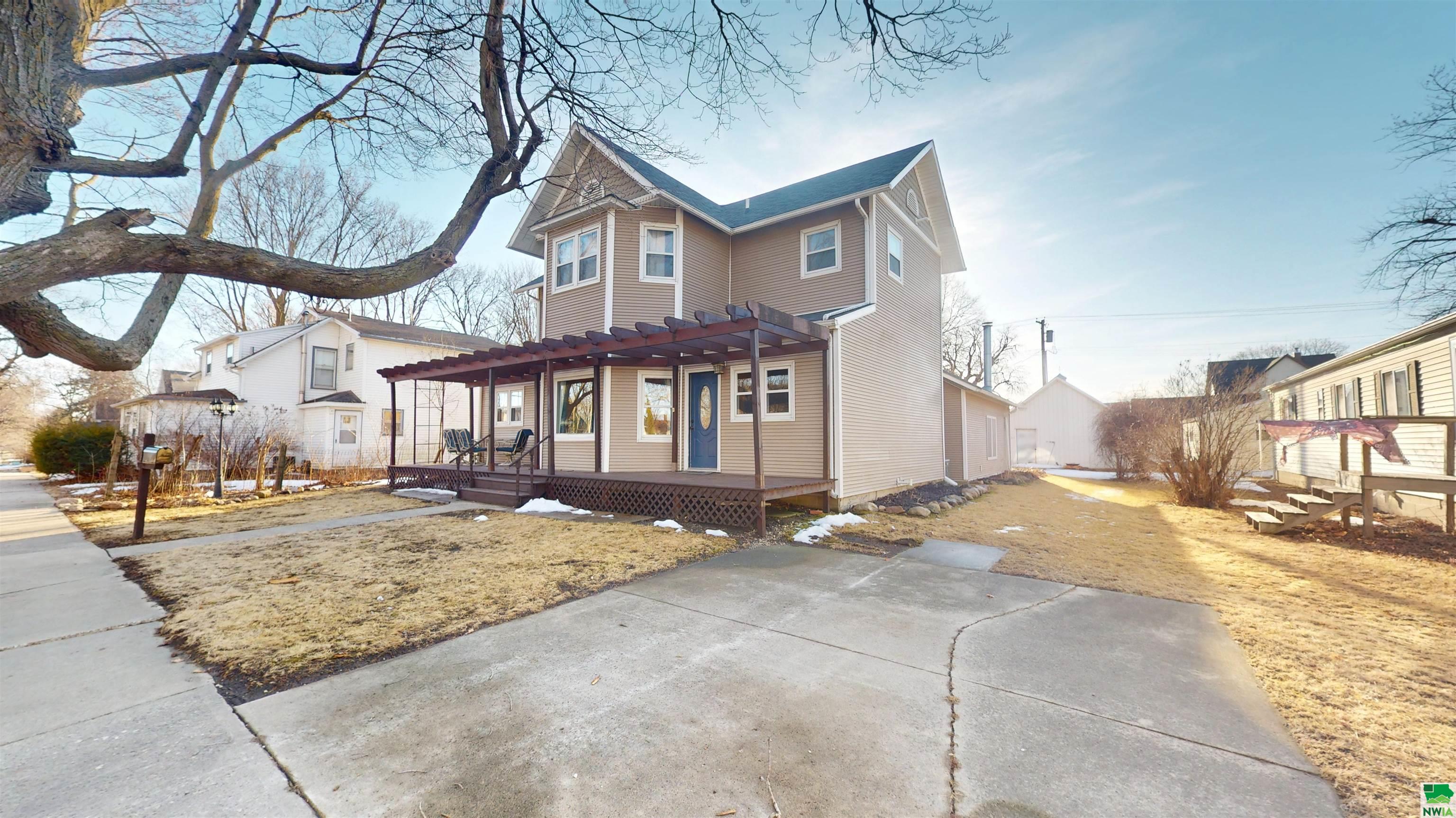 214 Johnson St, Alta, IA 51002 