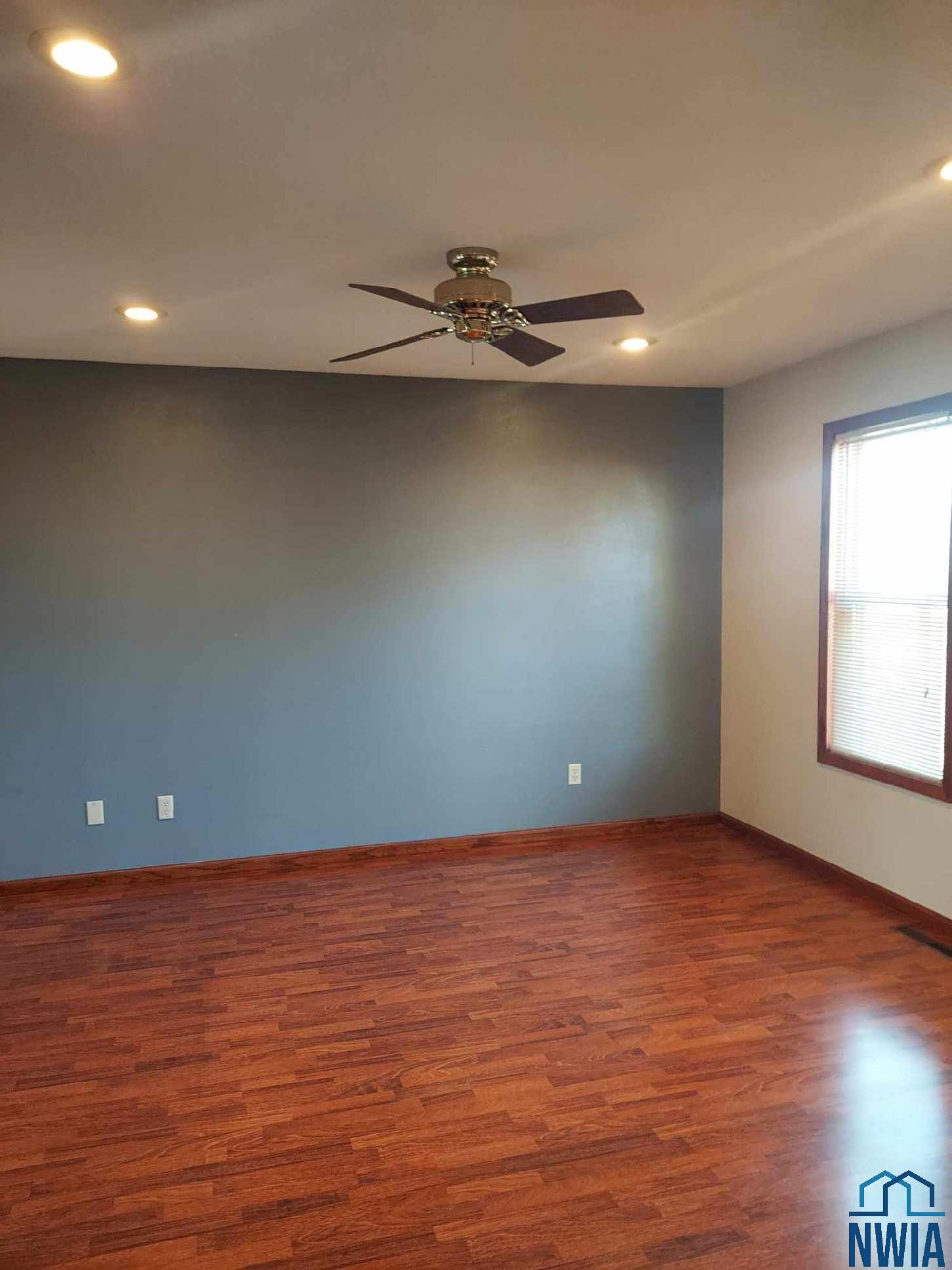 MLS #827908