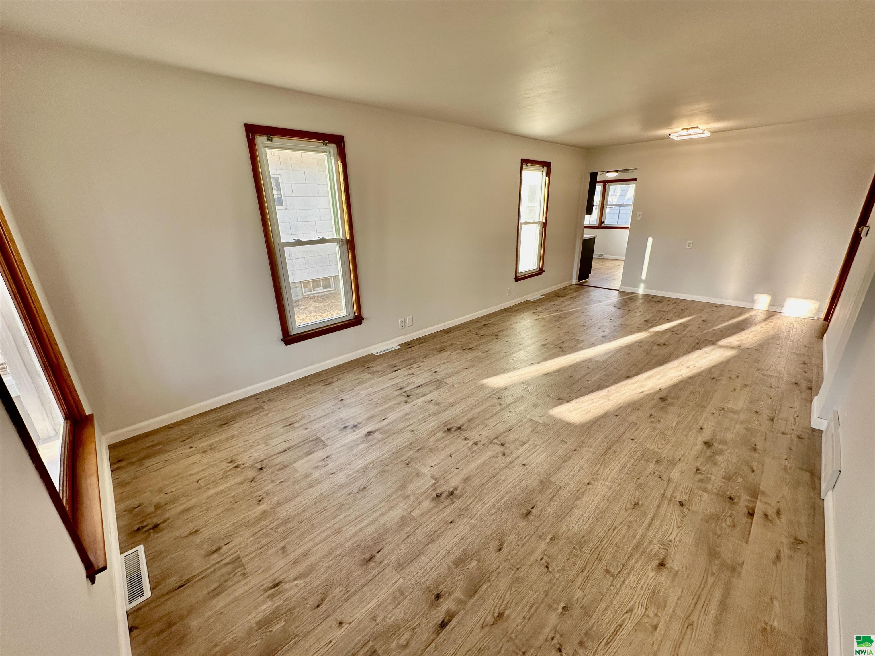 MLS #827910
