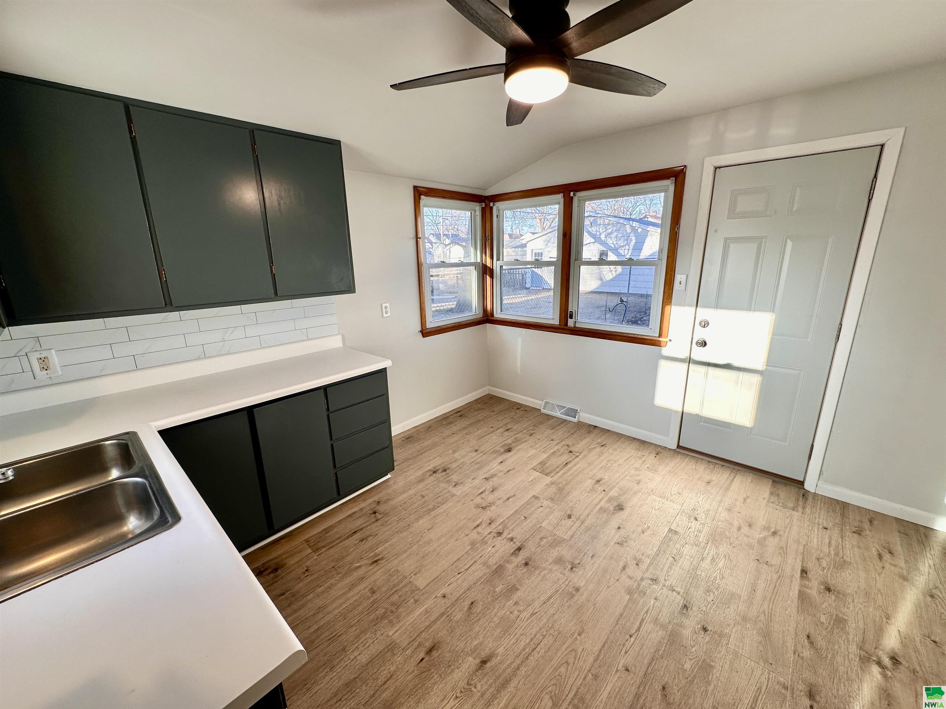 MLS #827910