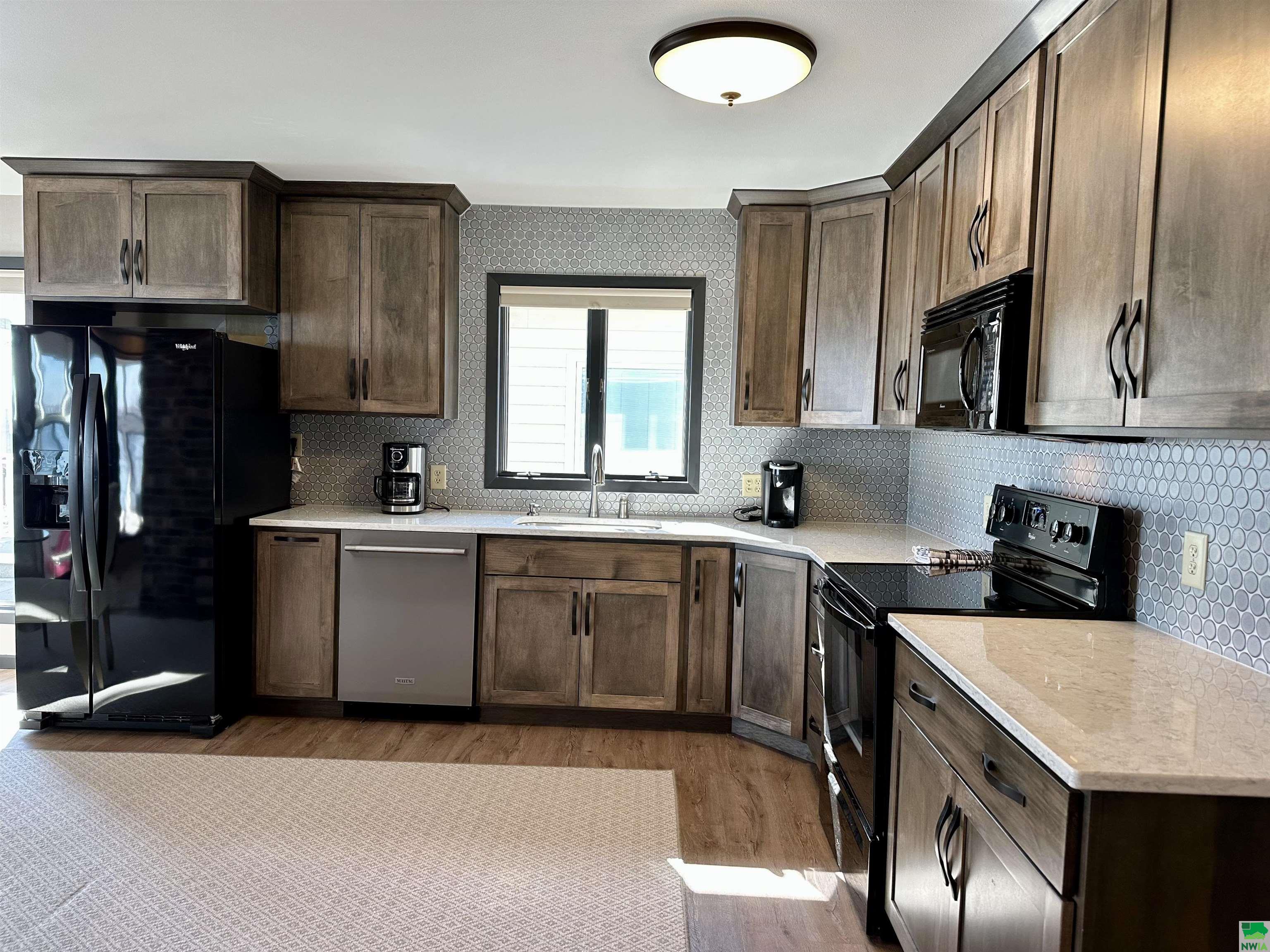MLS #827911