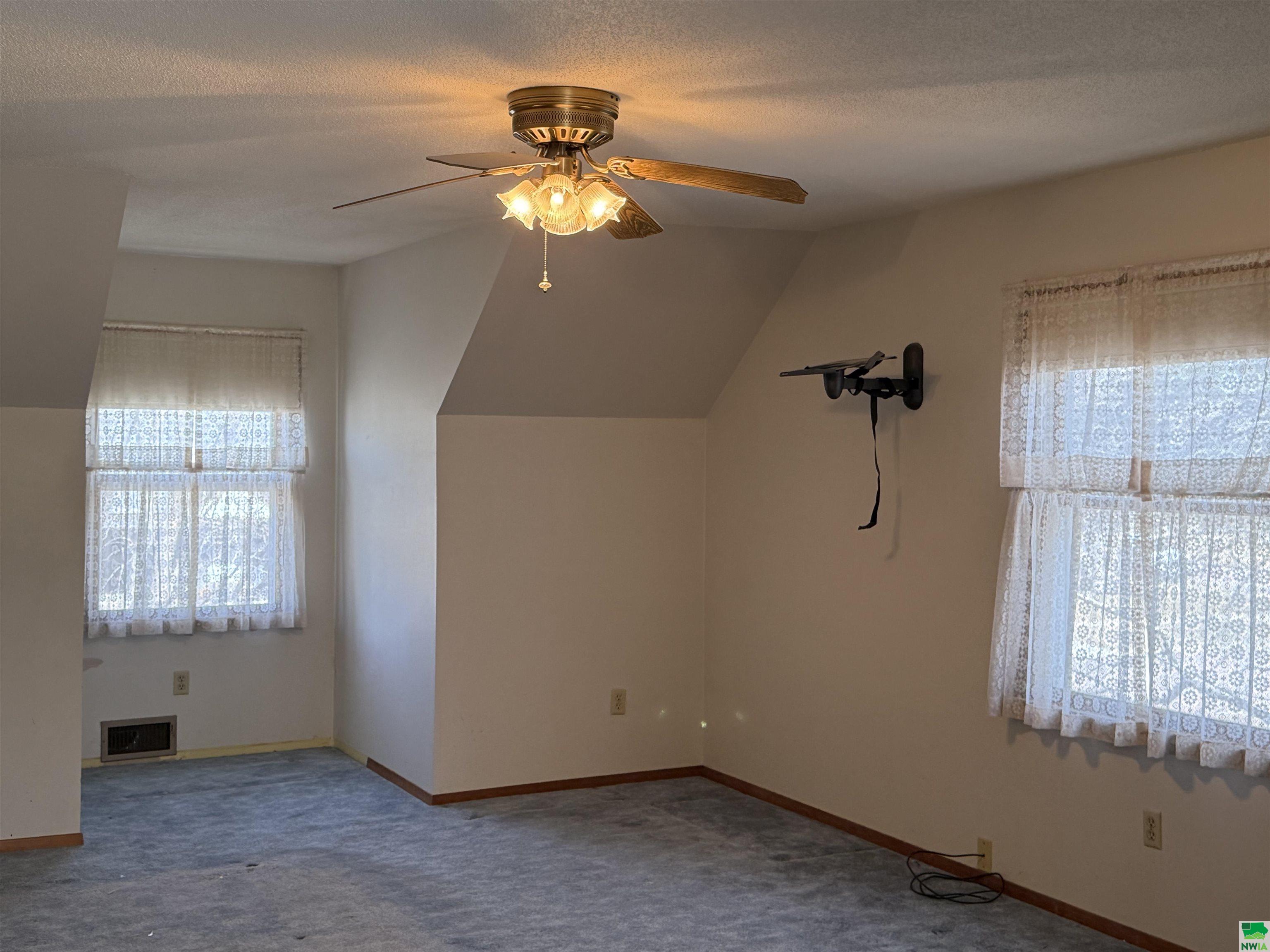 MLS #827916