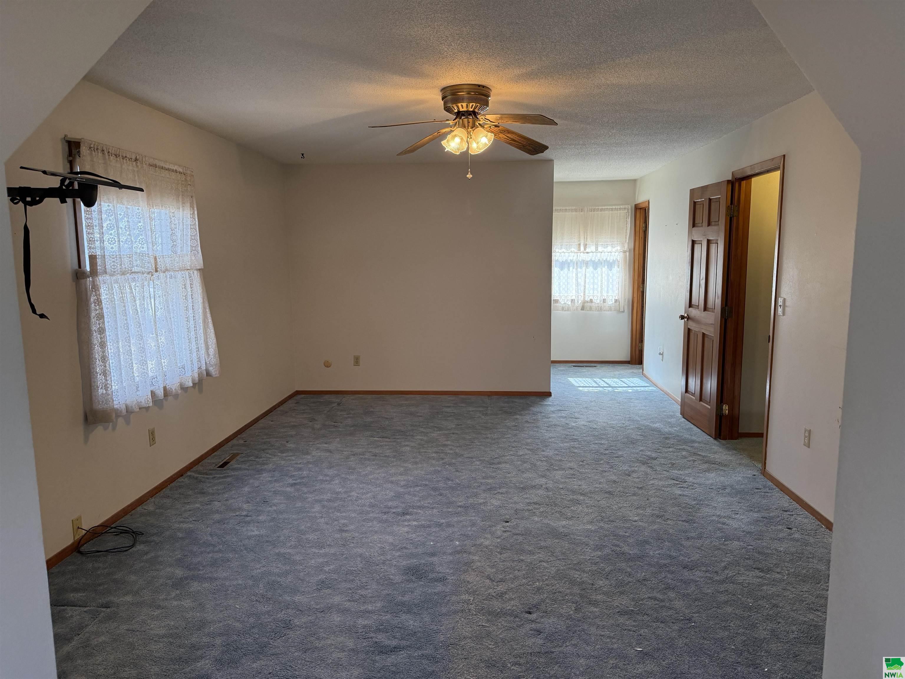 MLS #827916