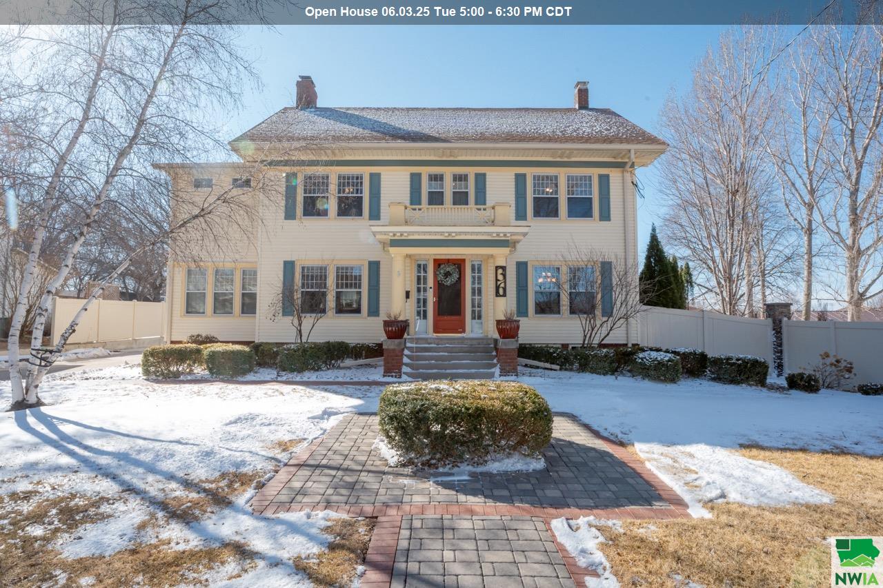 36 9TH ST SW, LeMars, IA 51031 