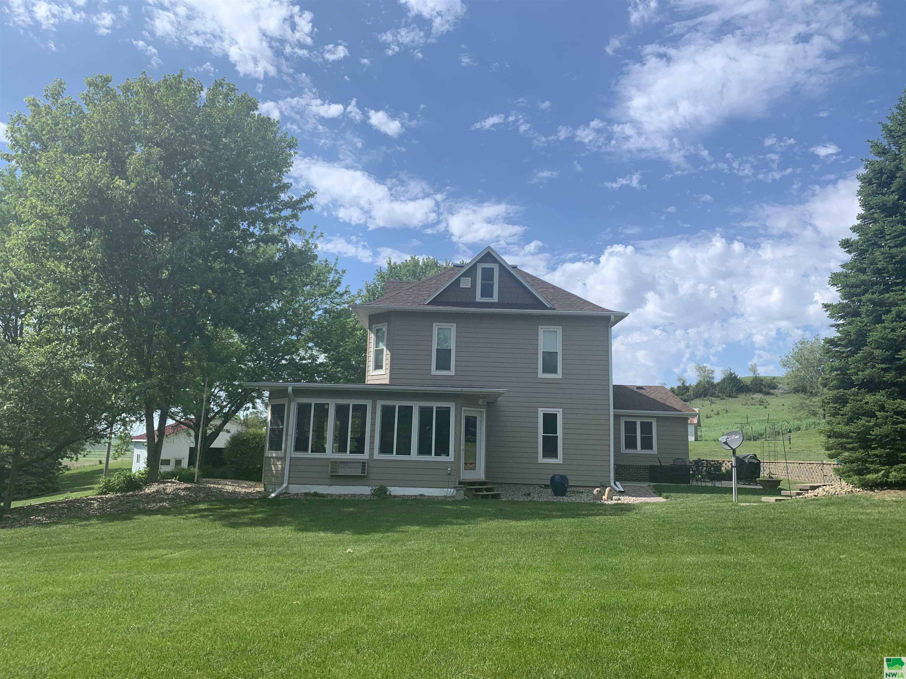 2741 Old Hwy 141, Hornick, IA 51026 