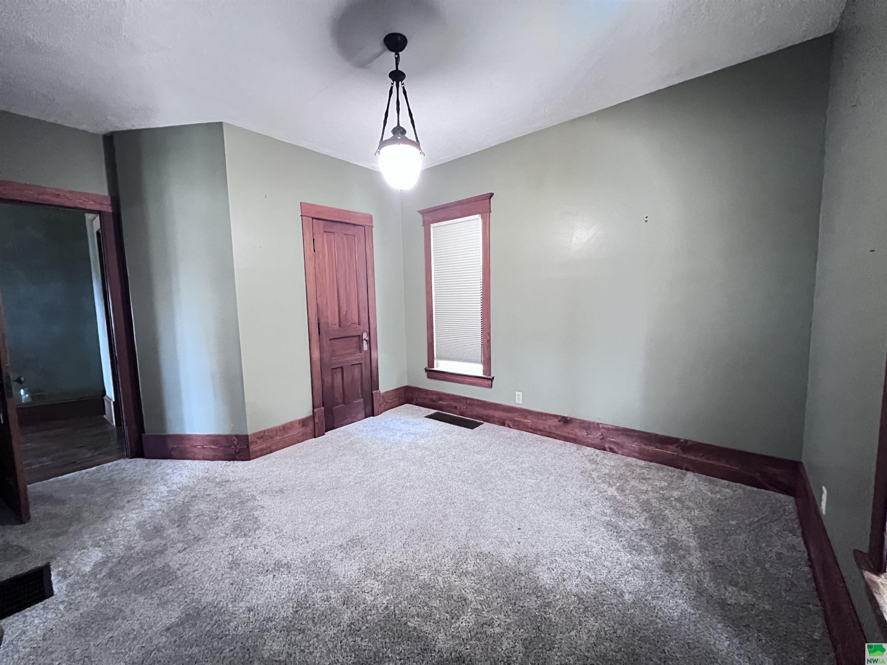 MLS #827941