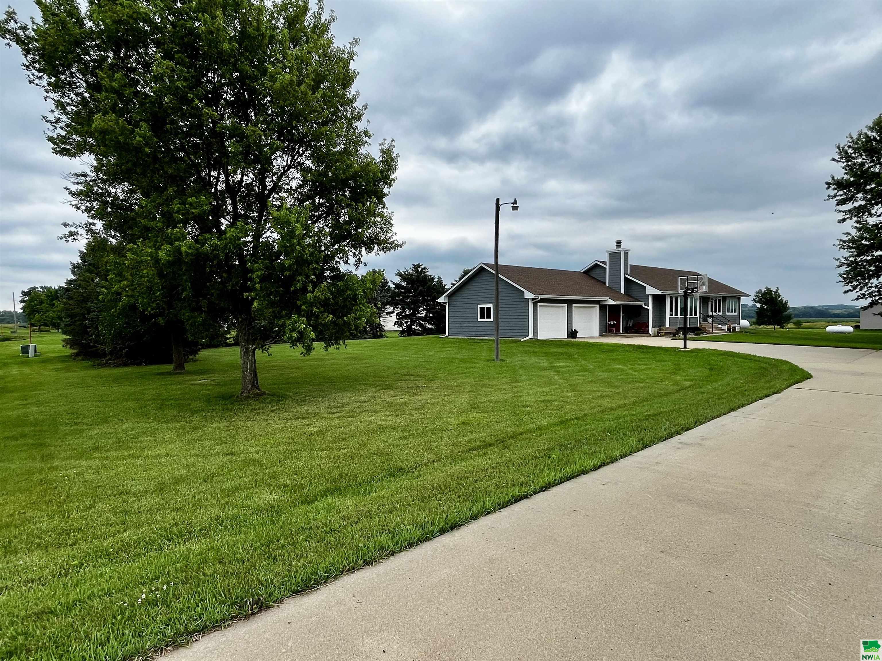 33044 484 Ave, Jefferson, SD 57038 