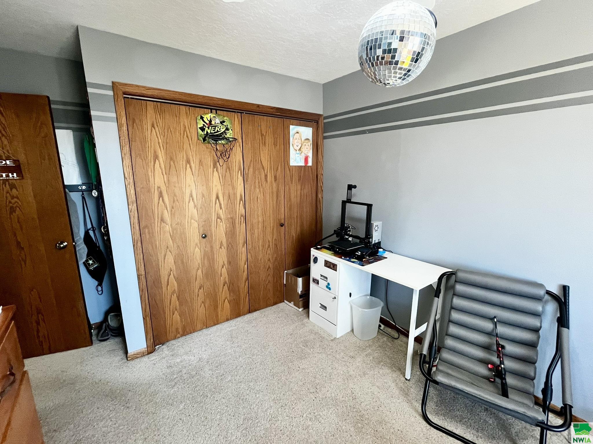 MLS #827943