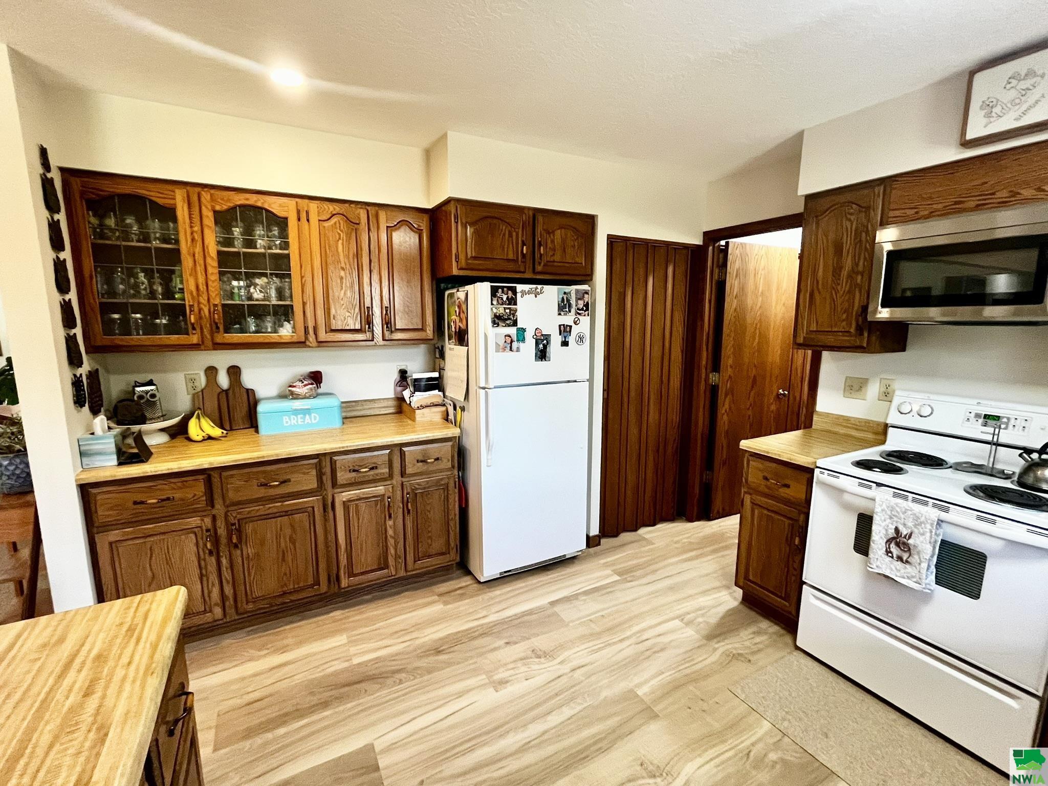 MLS #827943