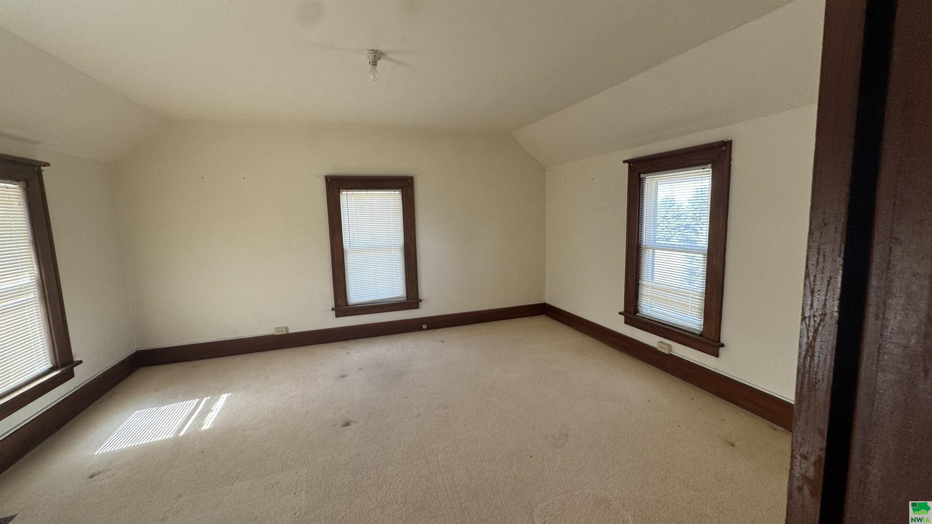 MLS #827946