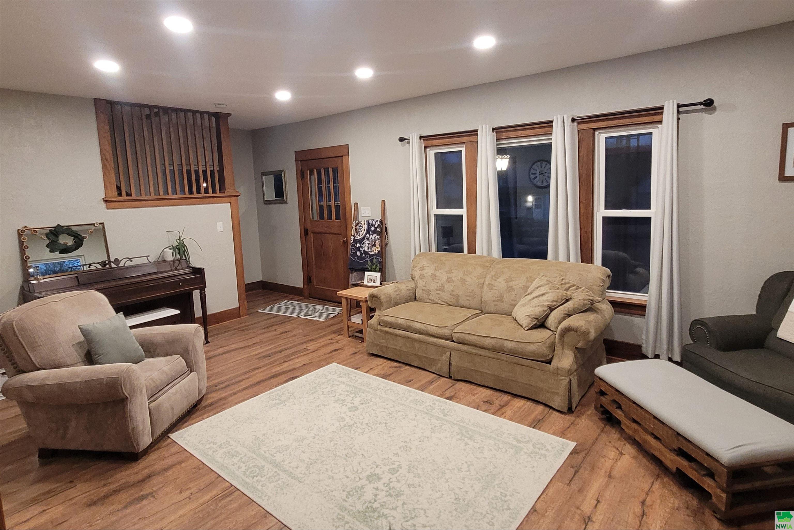 MLS #827952