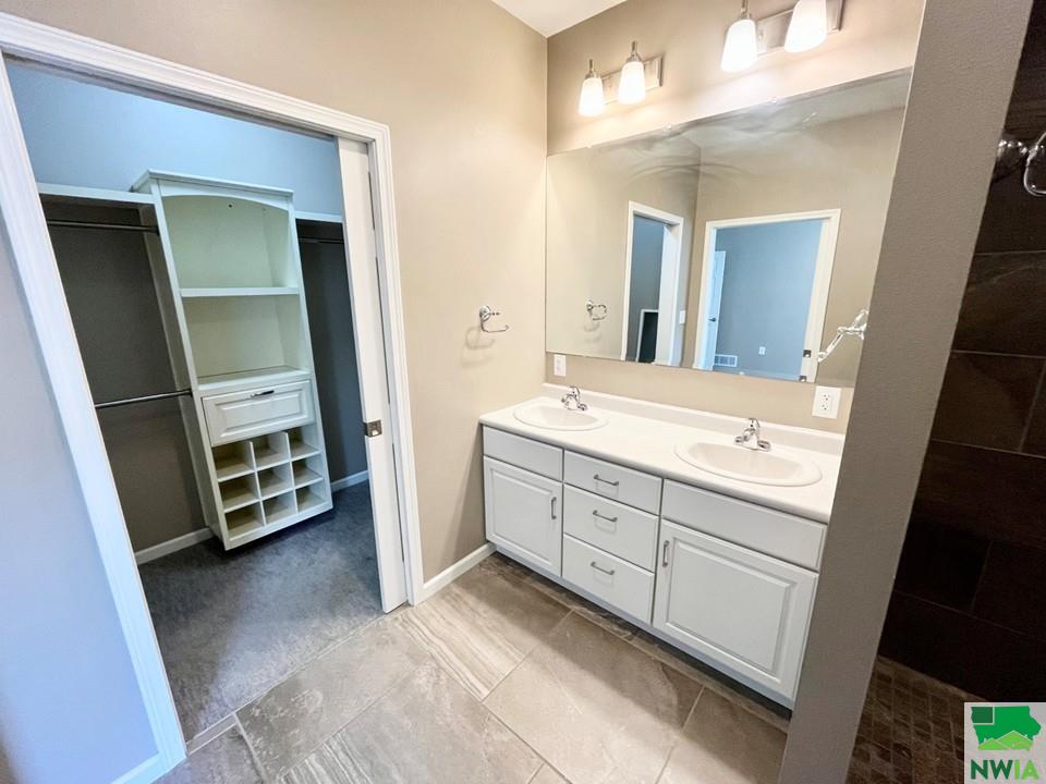 MLS #827967