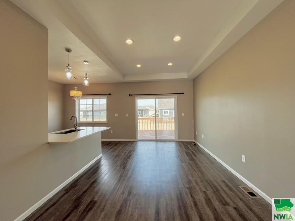 MLS #827967