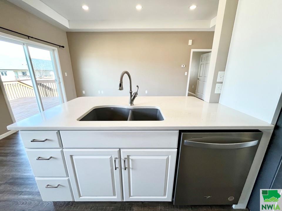 MLS #827967