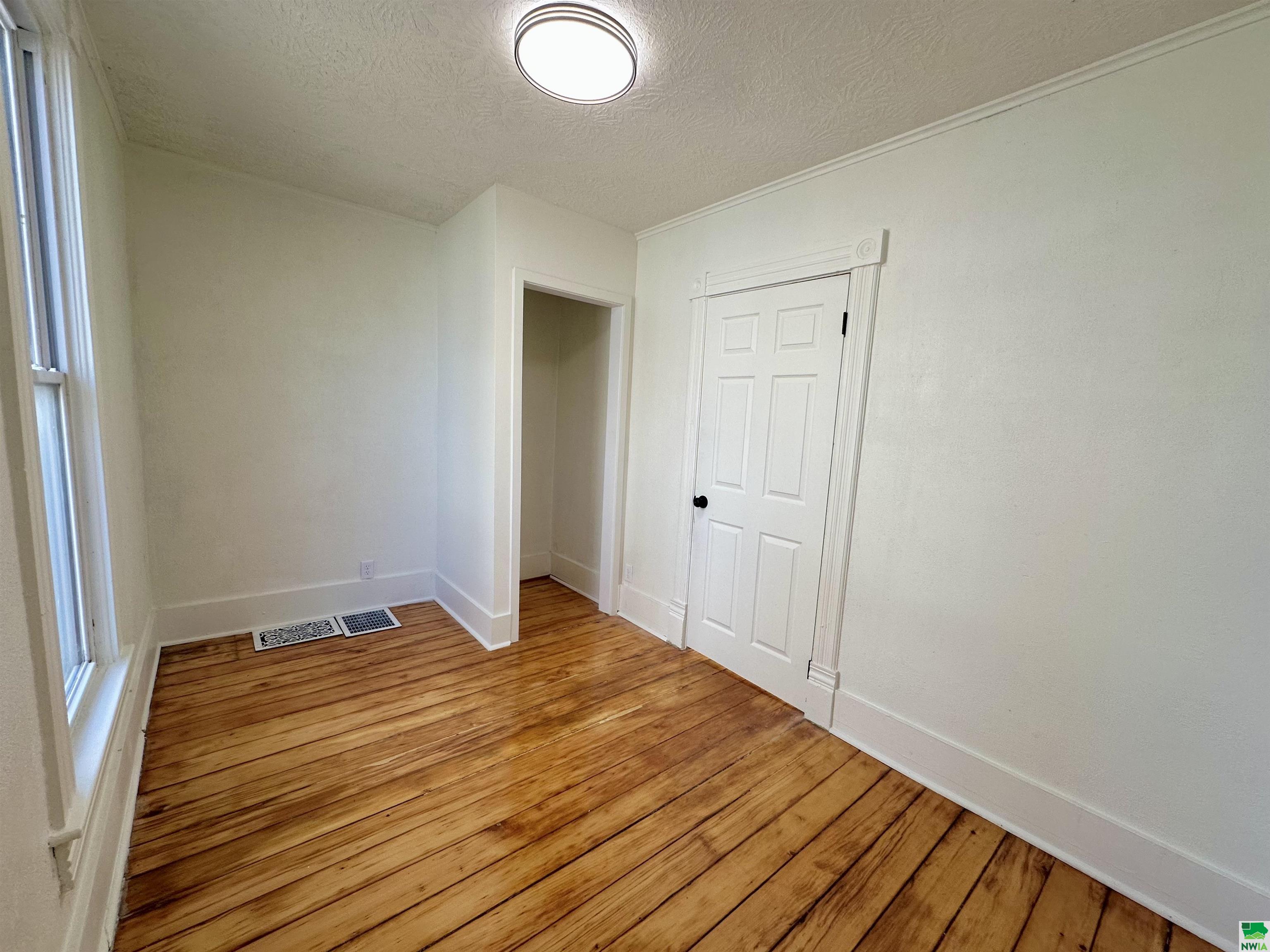 MLS #827979