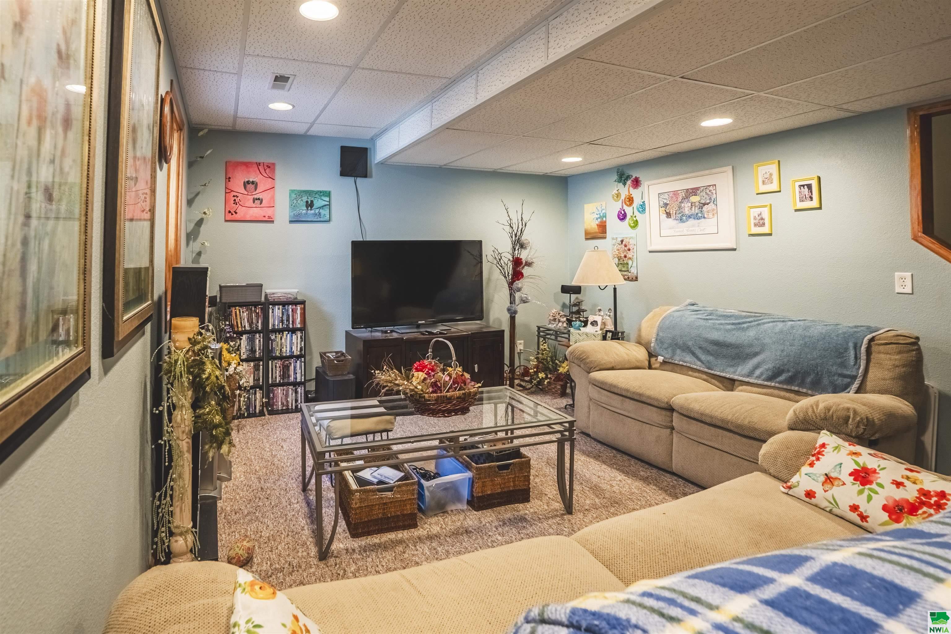 MLS #827981