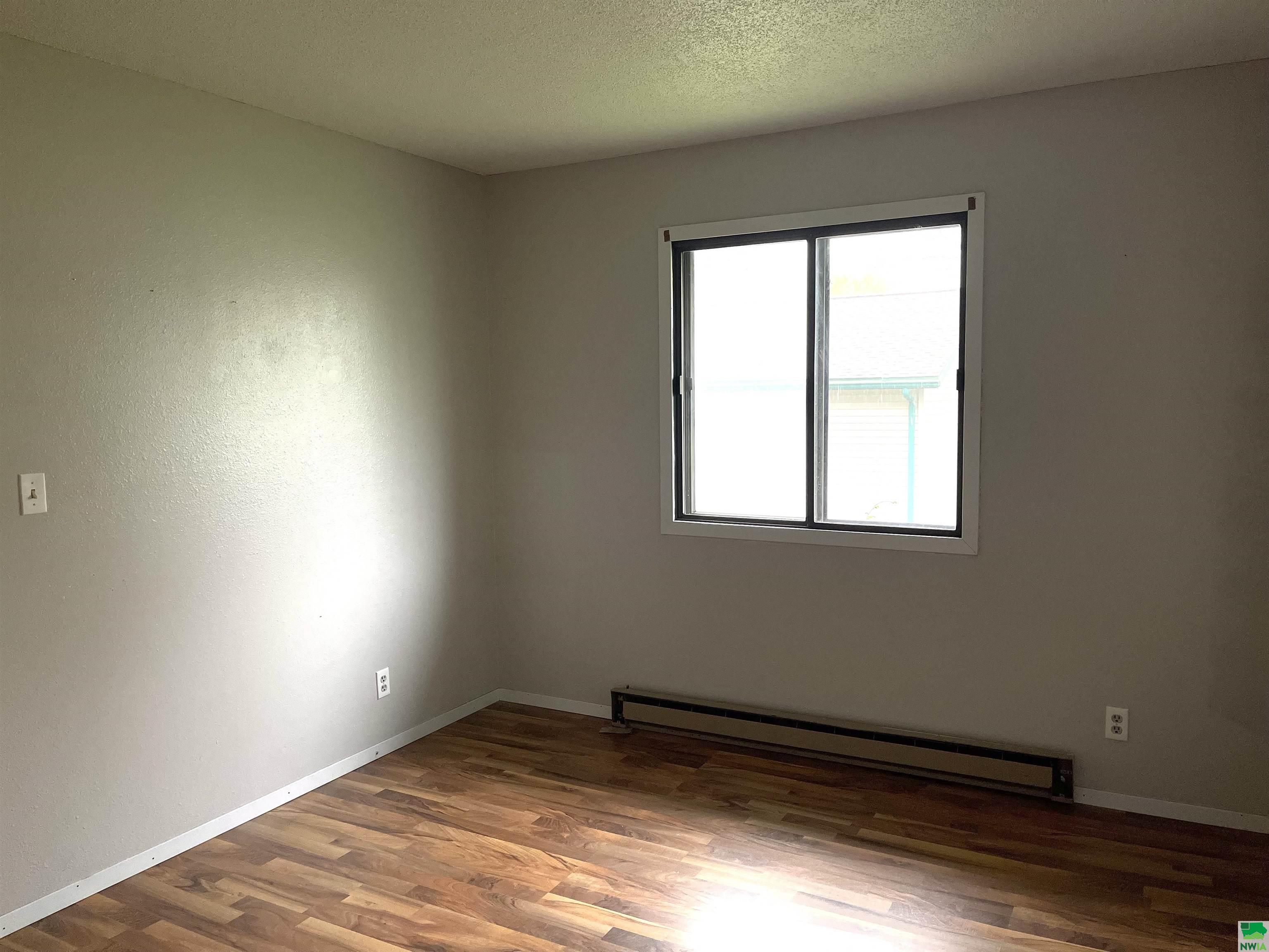 MLS #827988