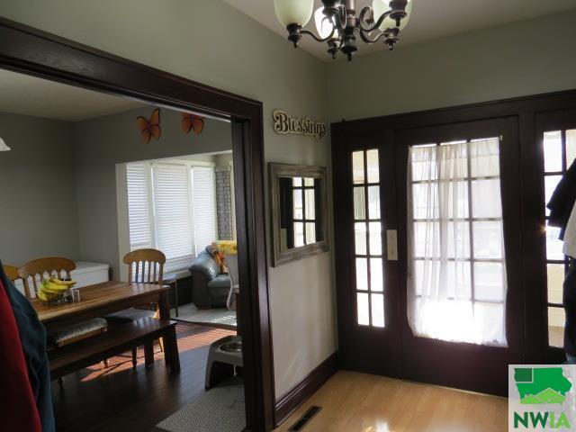 MLS #827990