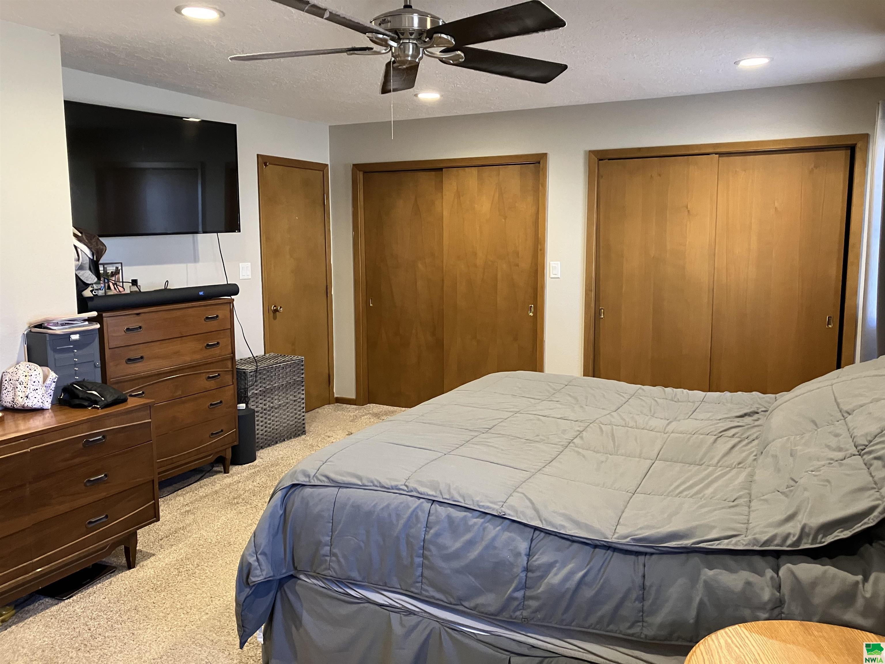 MLS #827994