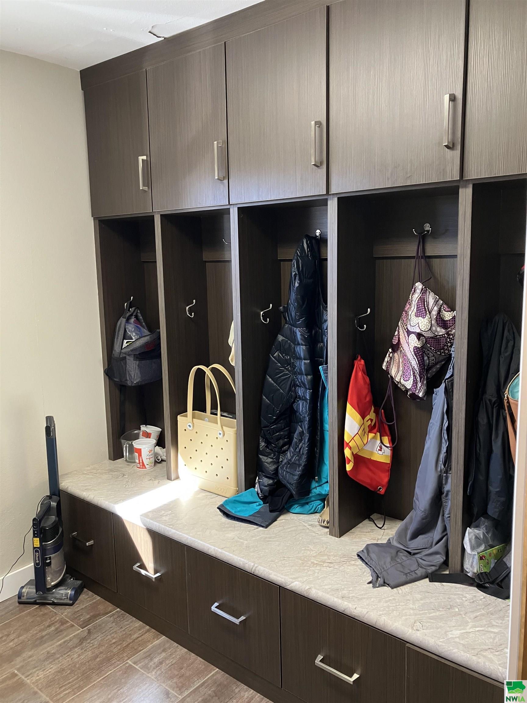 MLS #827994