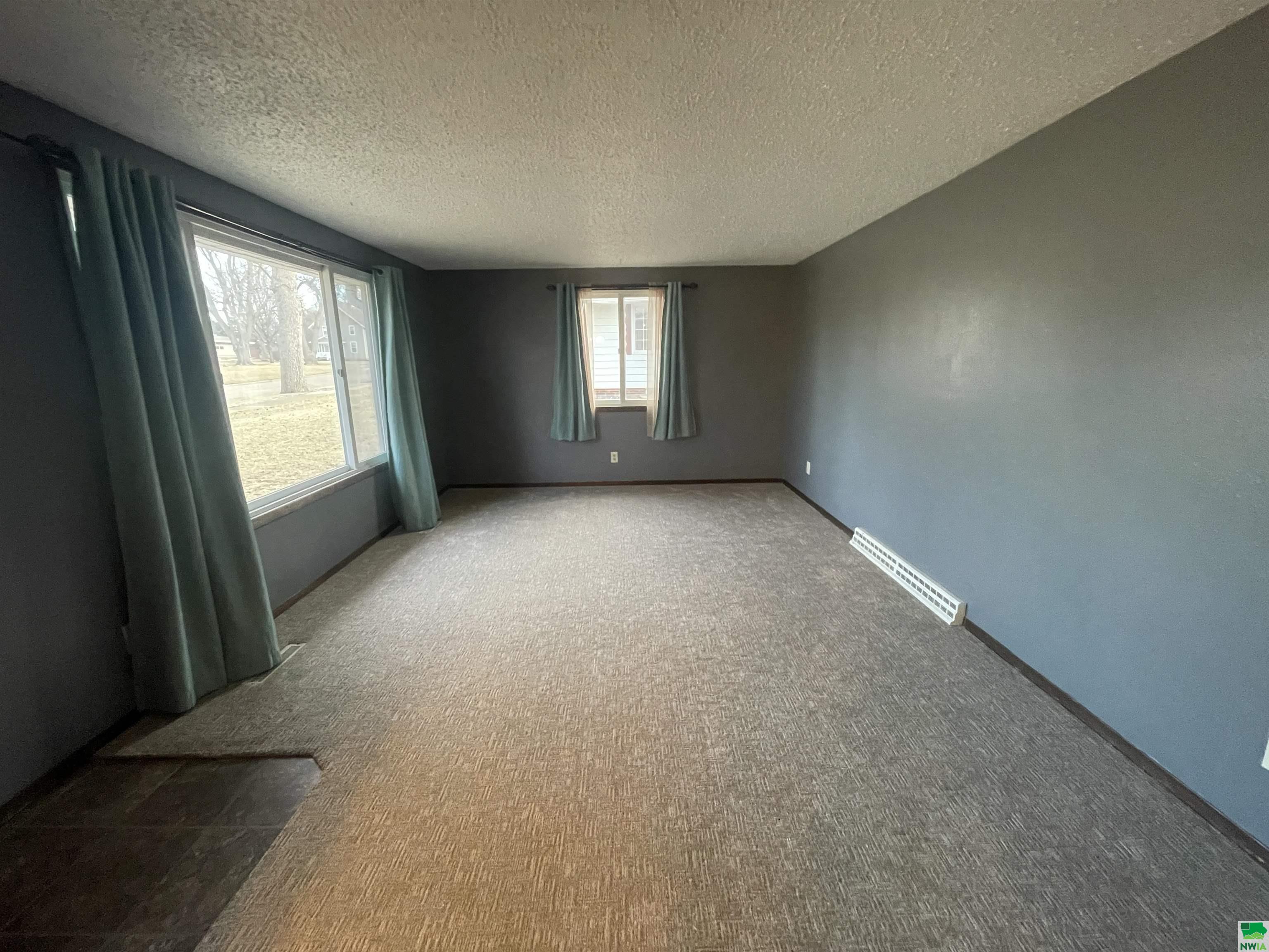 MLS #827995