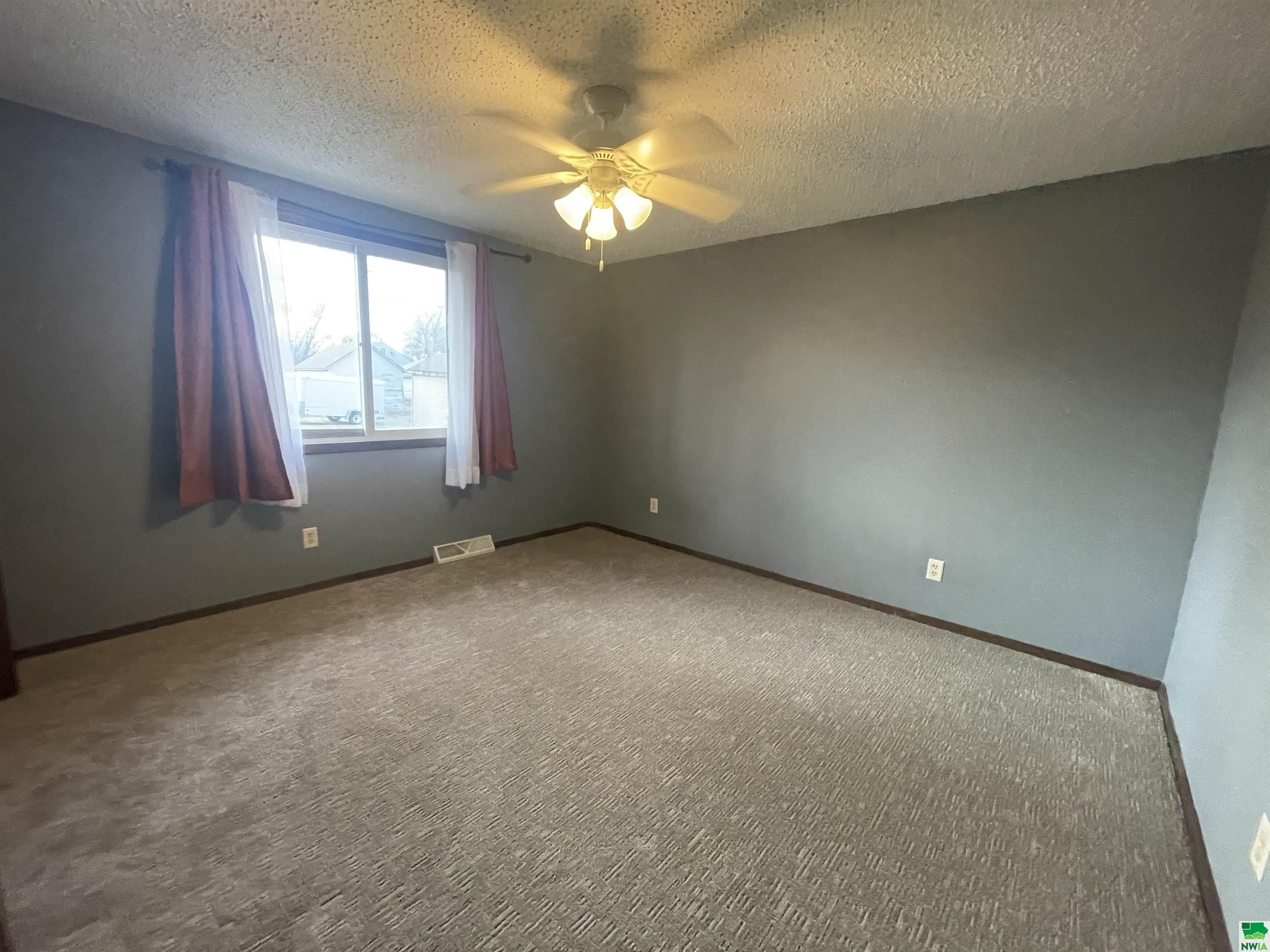 MLS #827995