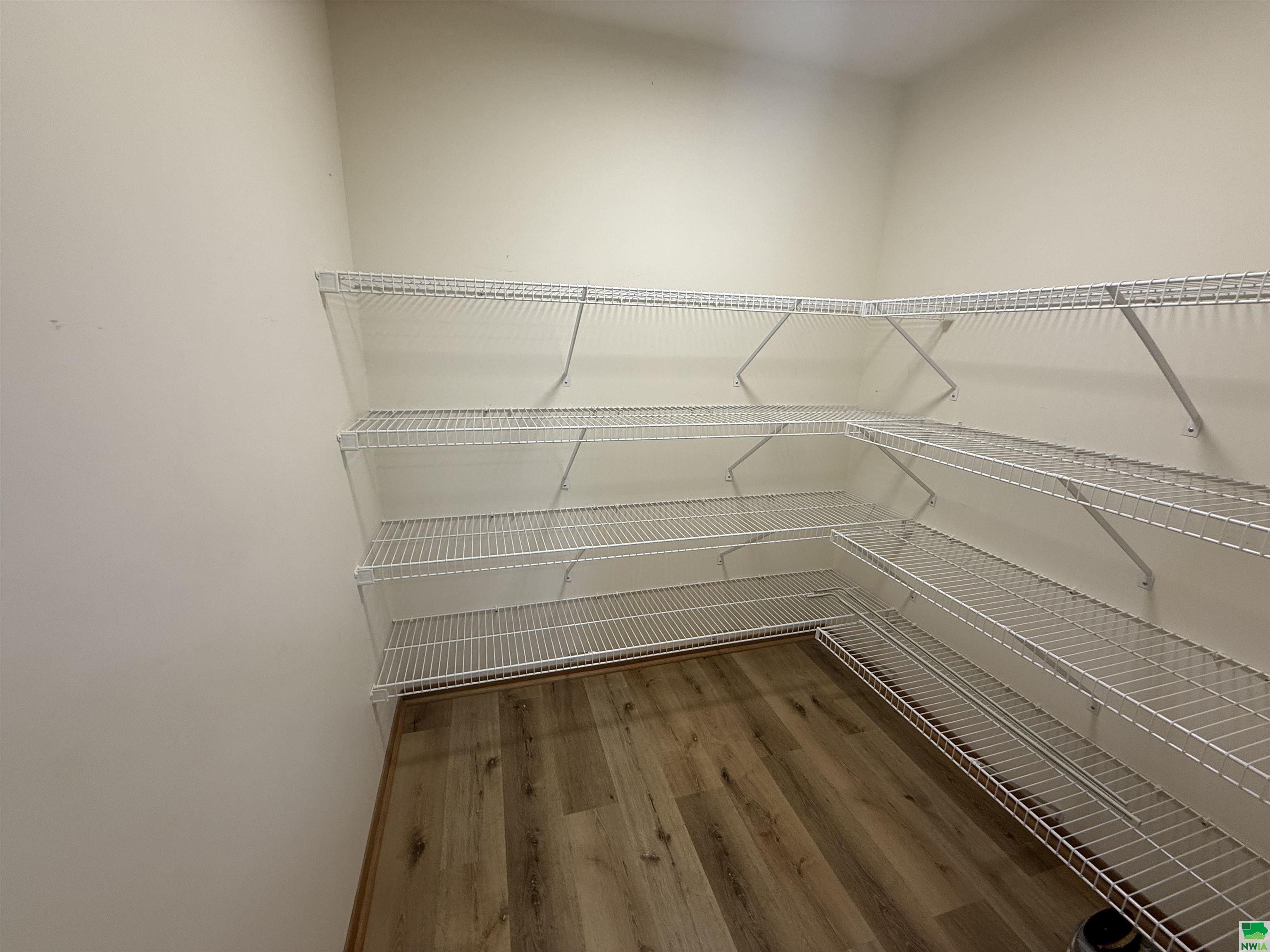 MLS #827999