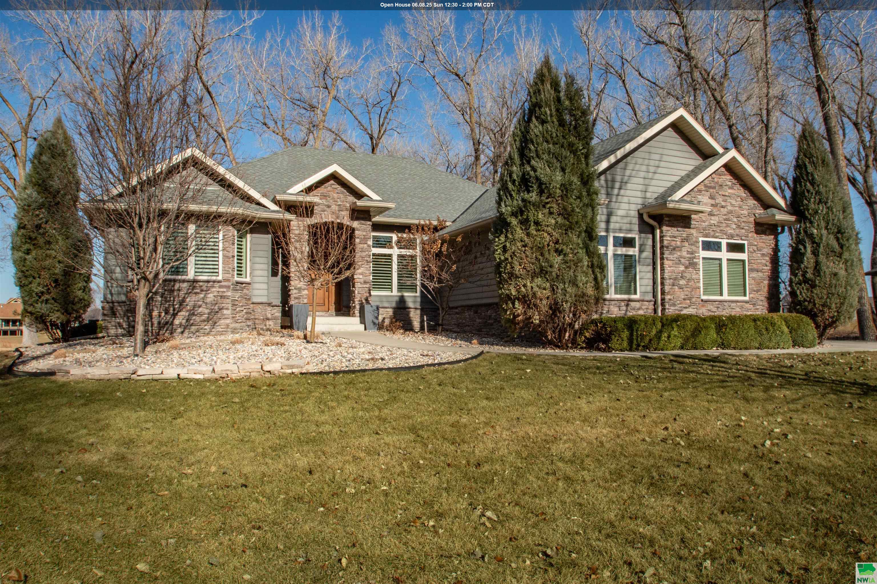 871 Sawgrass Trail E, Dakota Dunes, SD 57049 