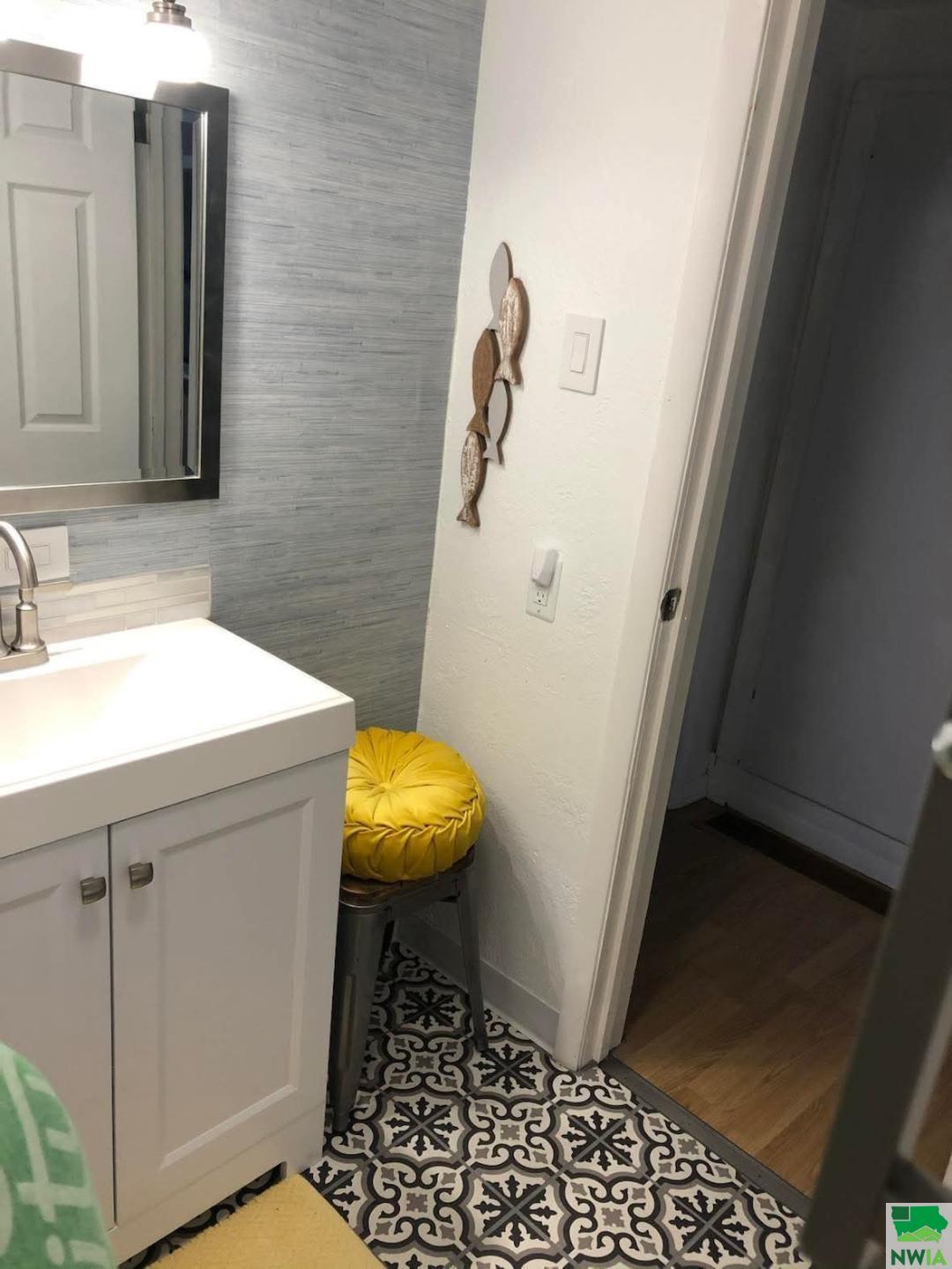 MLS #828004