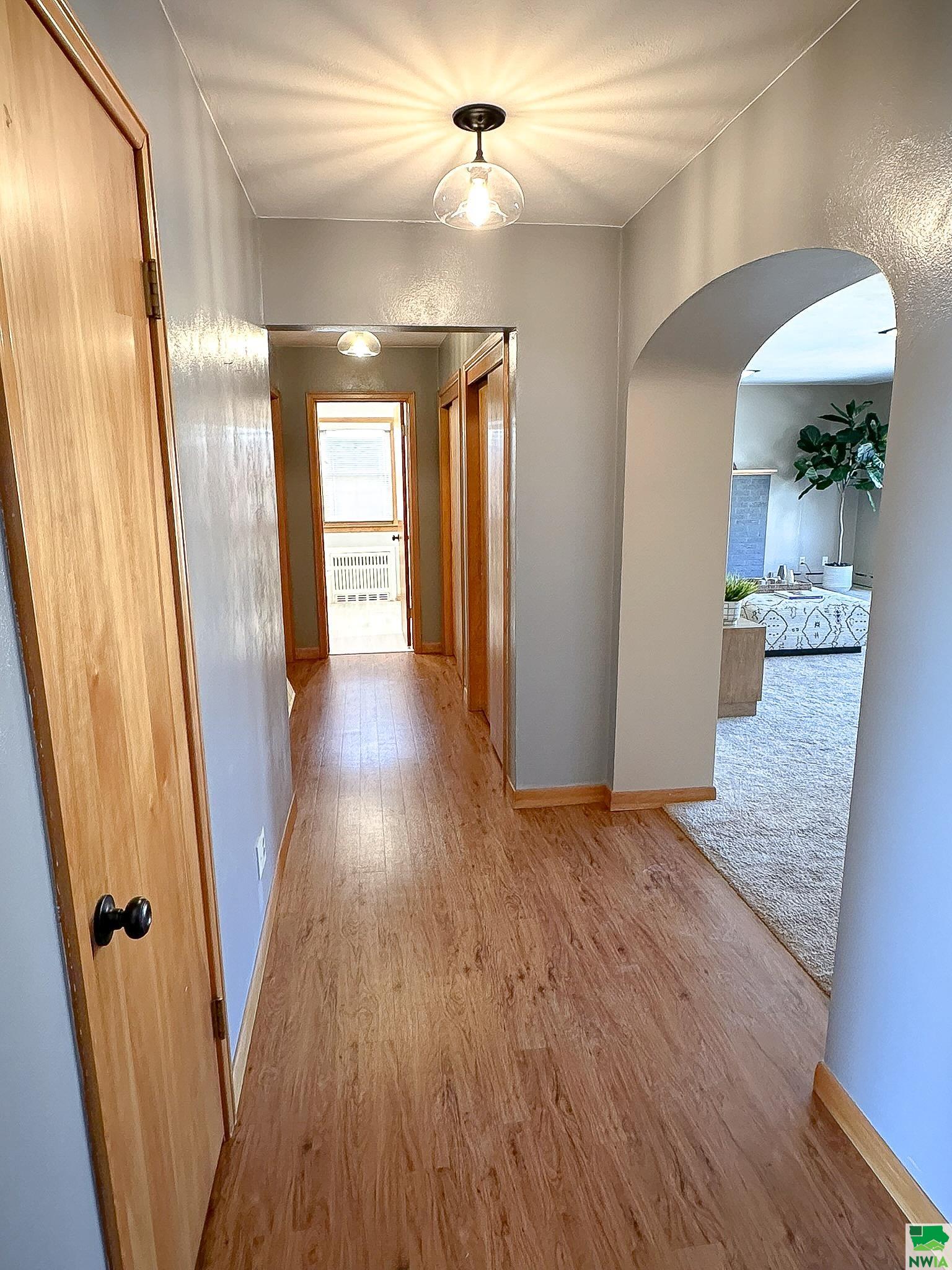 MLS #828011
