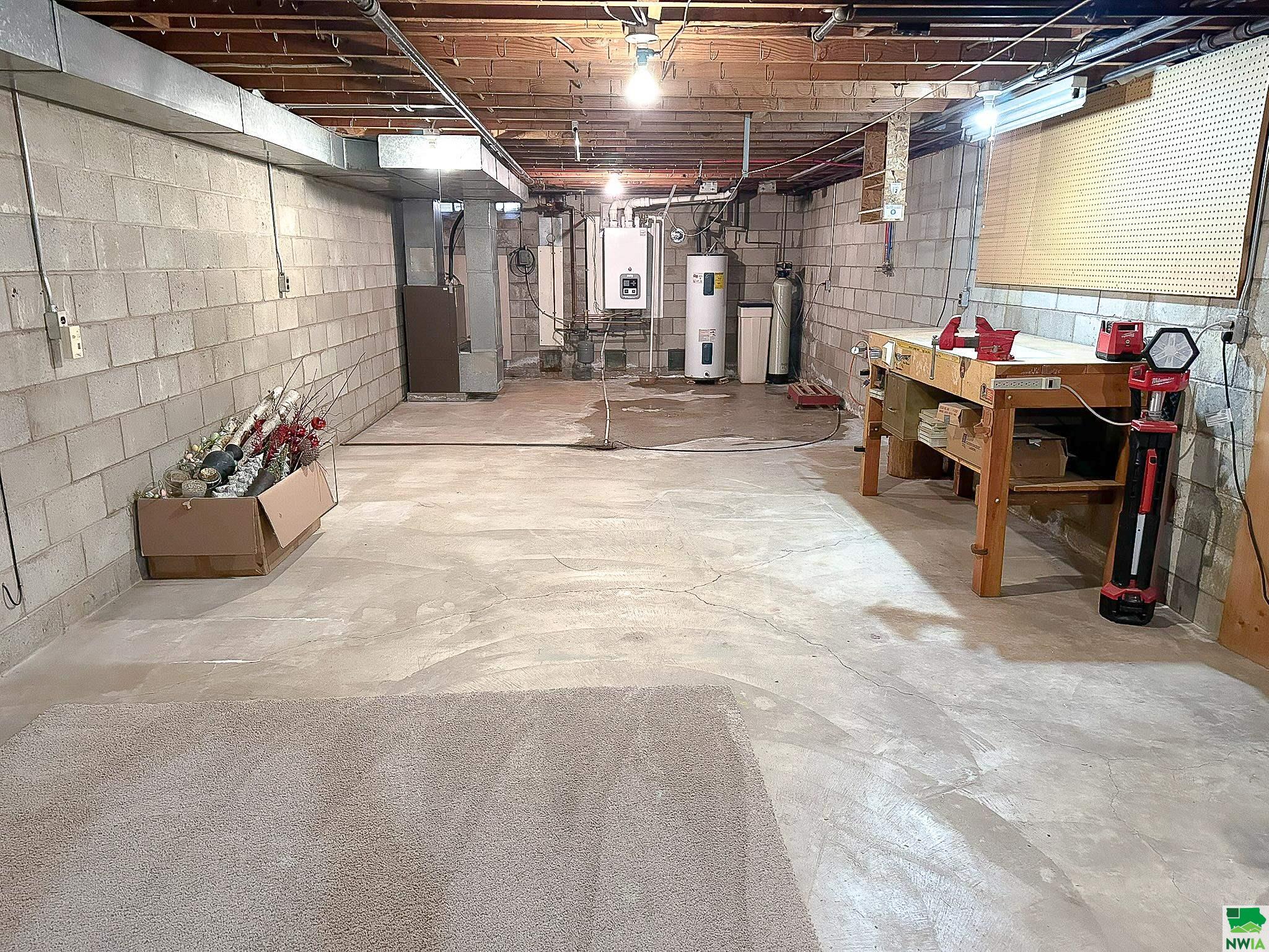 MLS #828011
