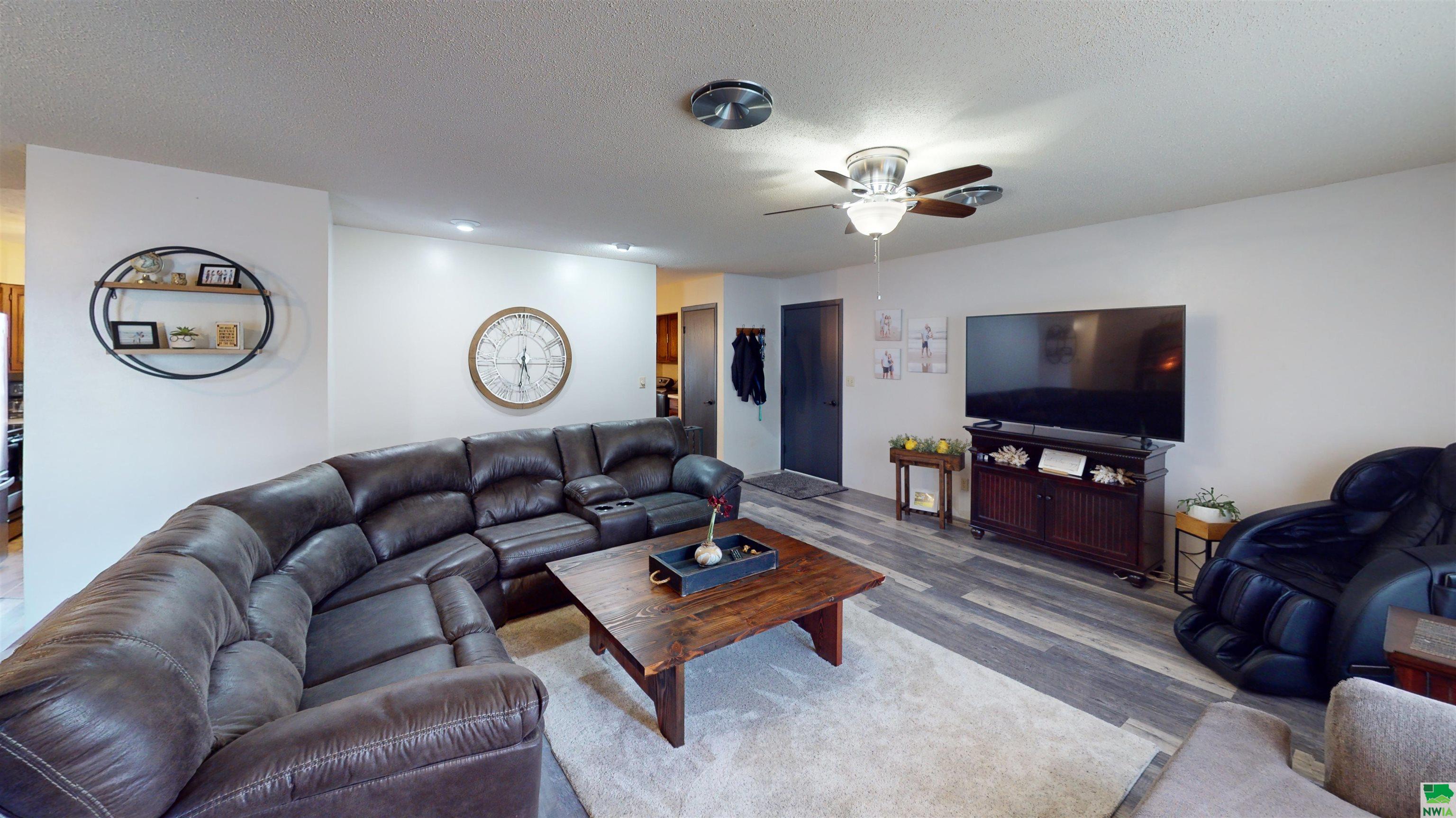 MLS #828015