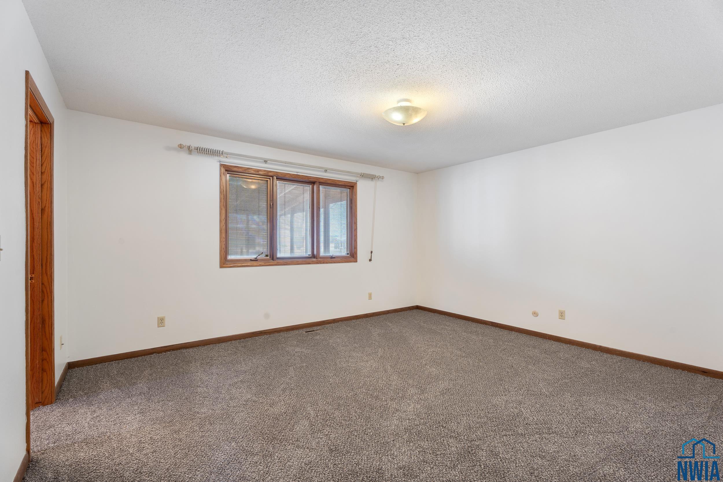 MLS #828016