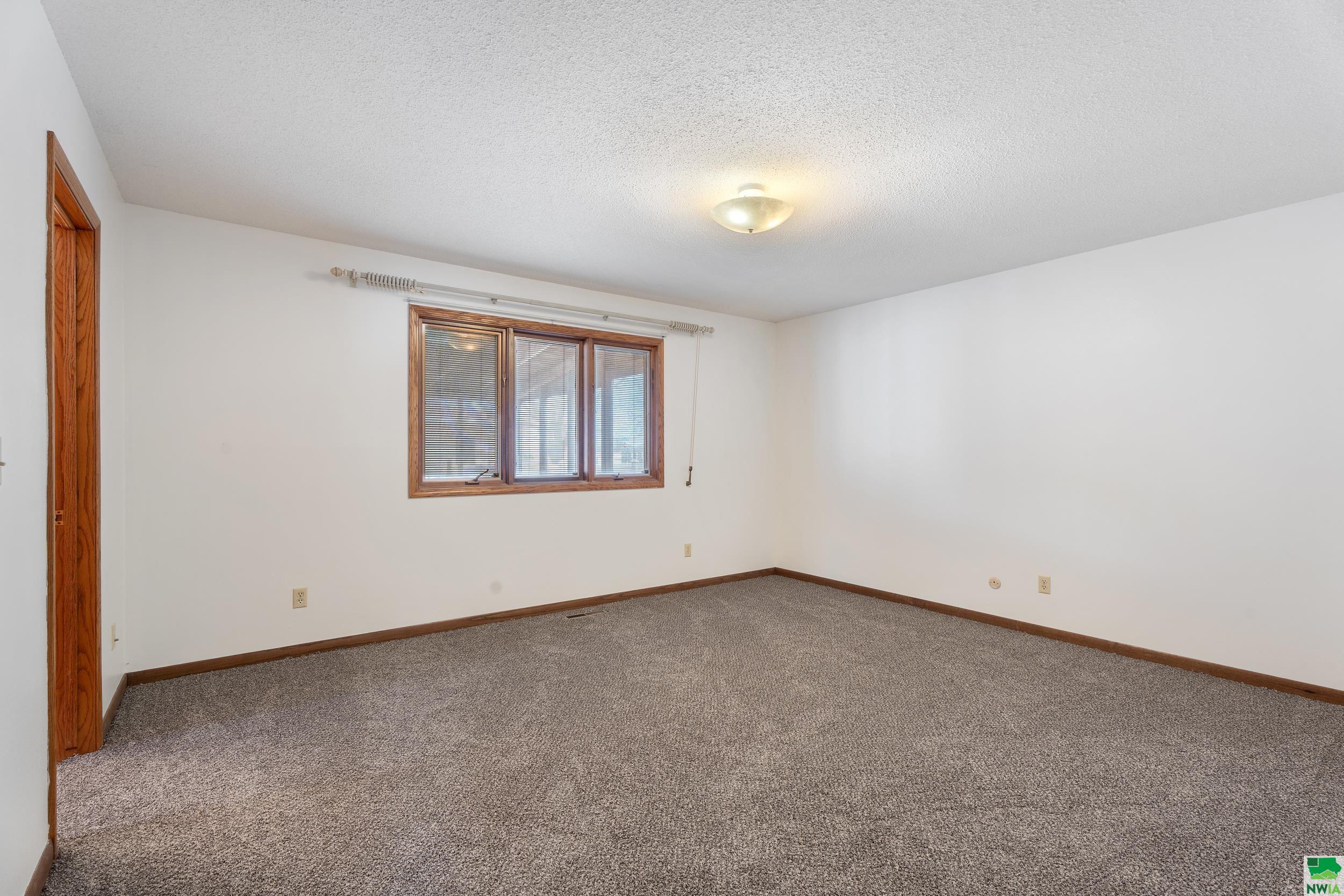 MLS #828016