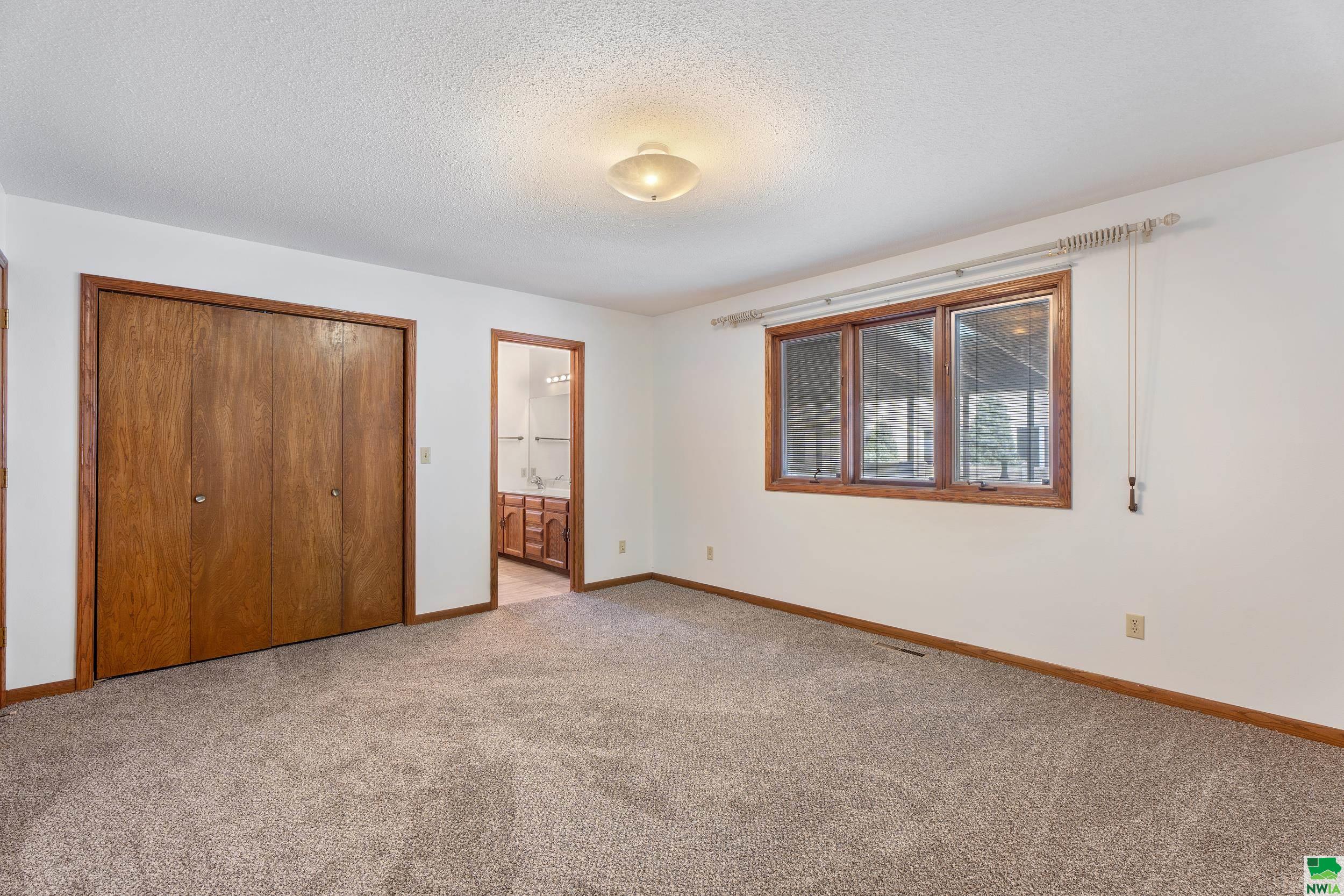 MLS #828016