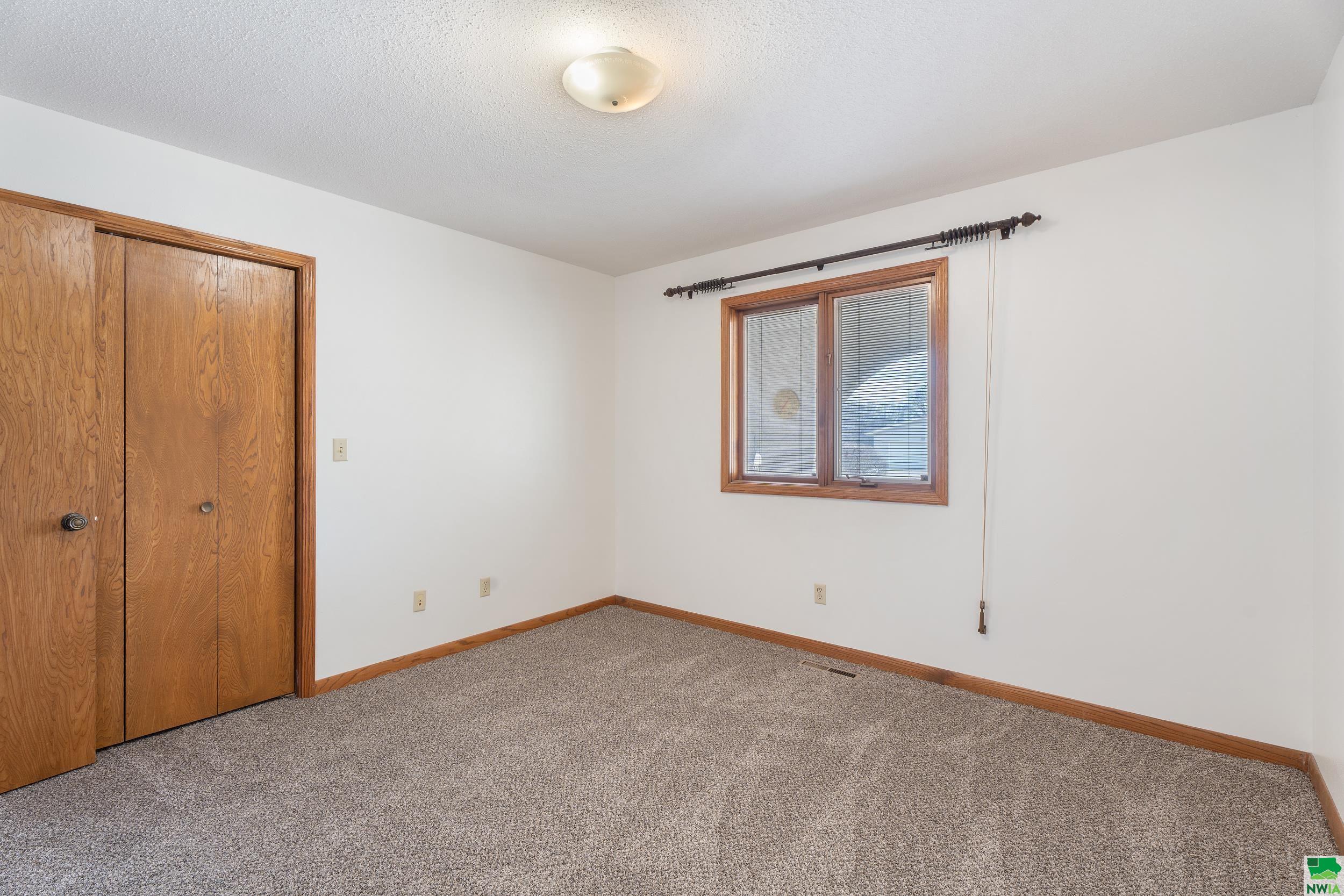 MLS #828016