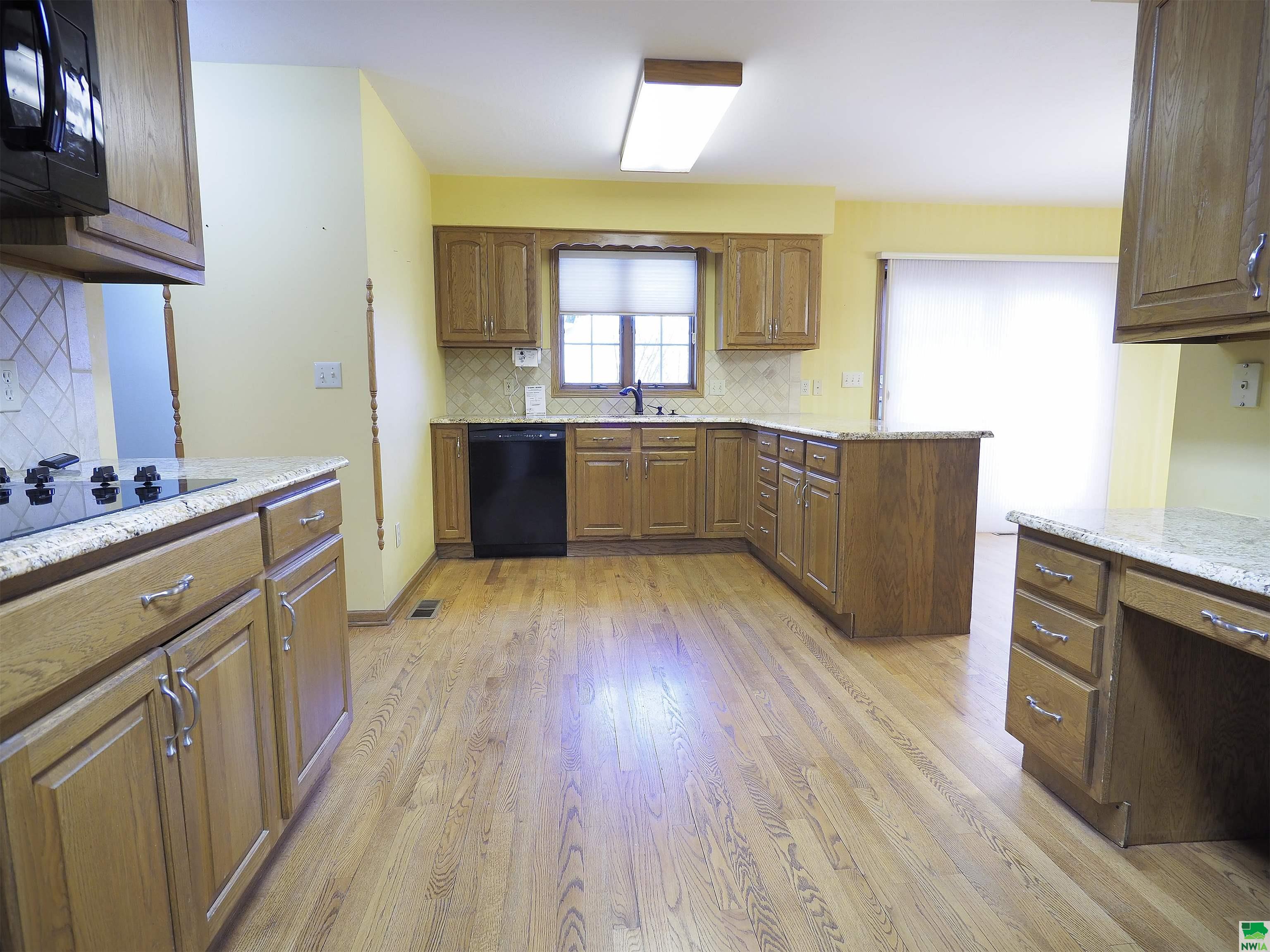 MLS #828020